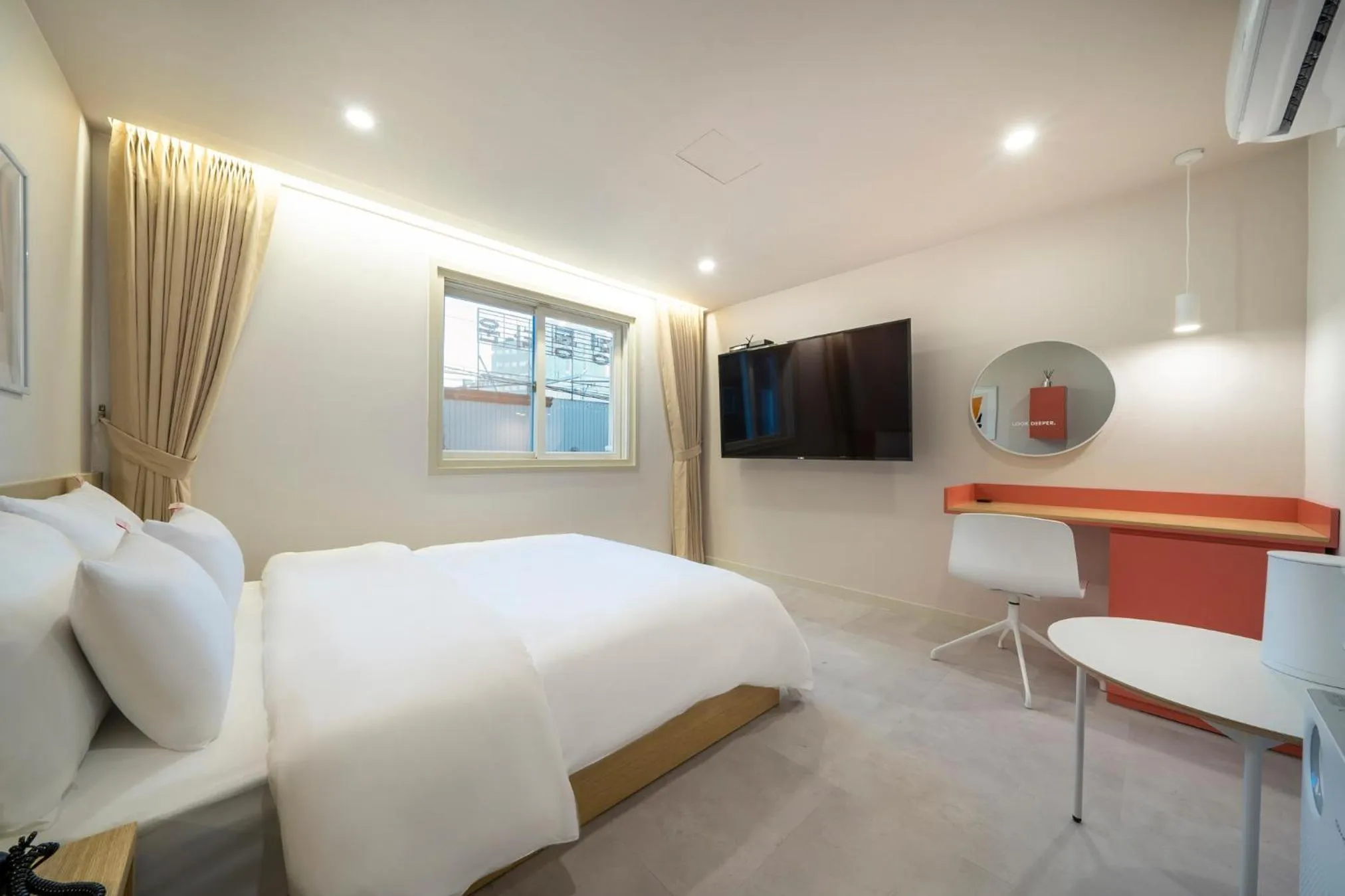 Bed in Nomad Aank Hotel Gumi