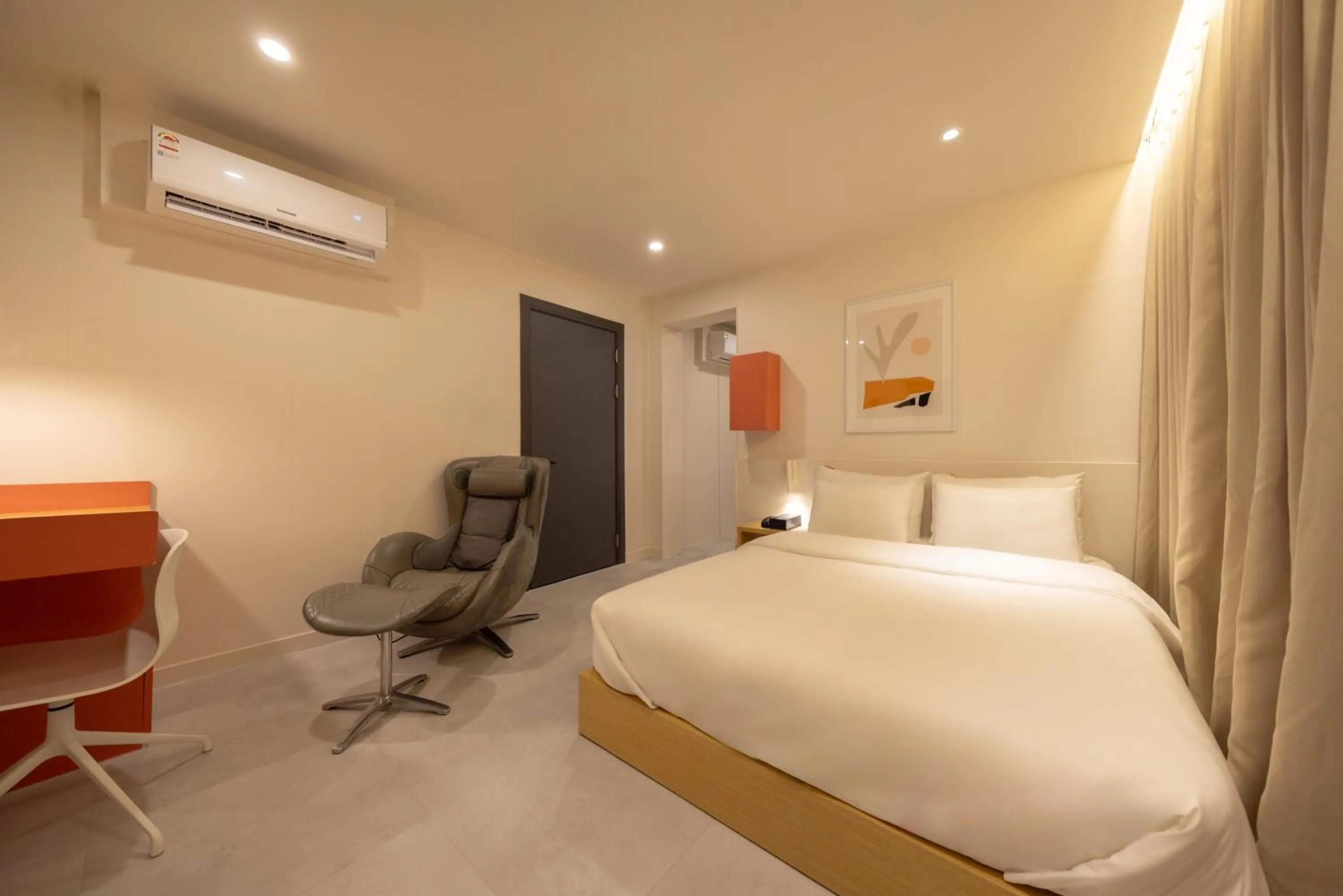 Bed in Nomad Aank Hotel Gumi