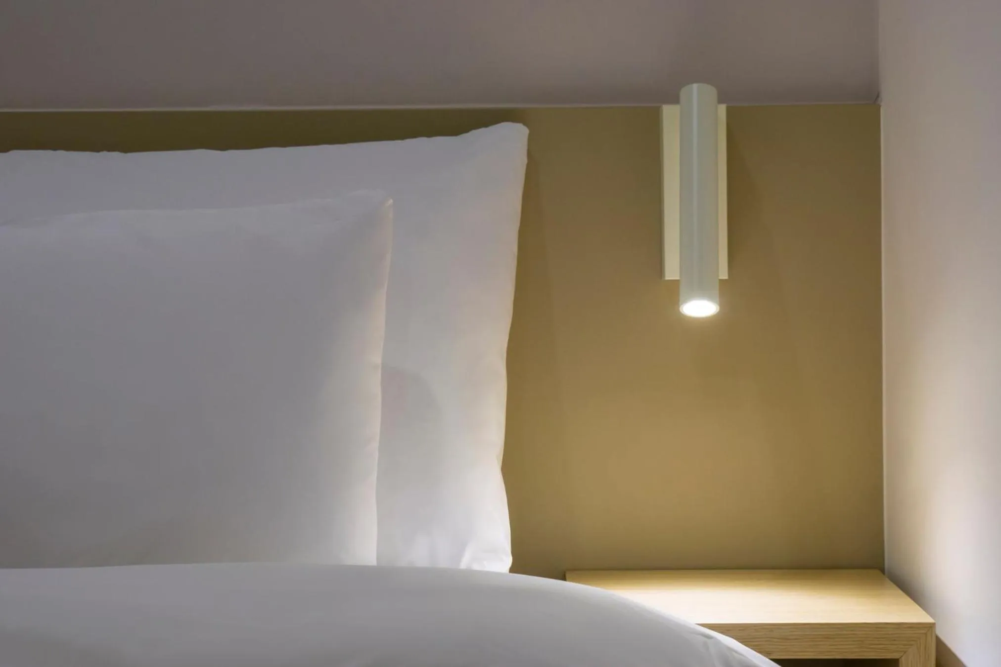 Bed in Nomad Aank Hotel Gumi