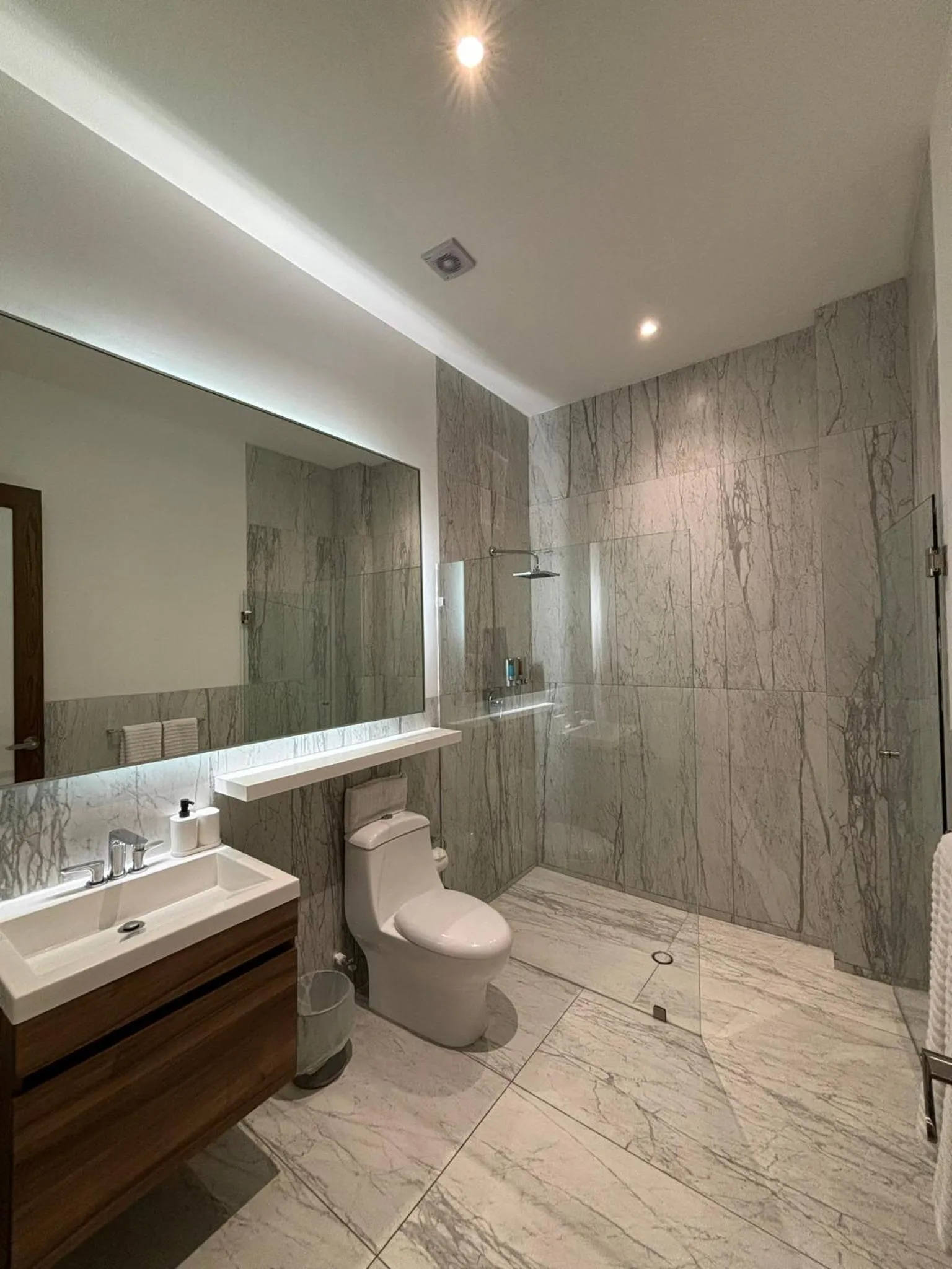 Bathroom in Casa Herrmann Suites