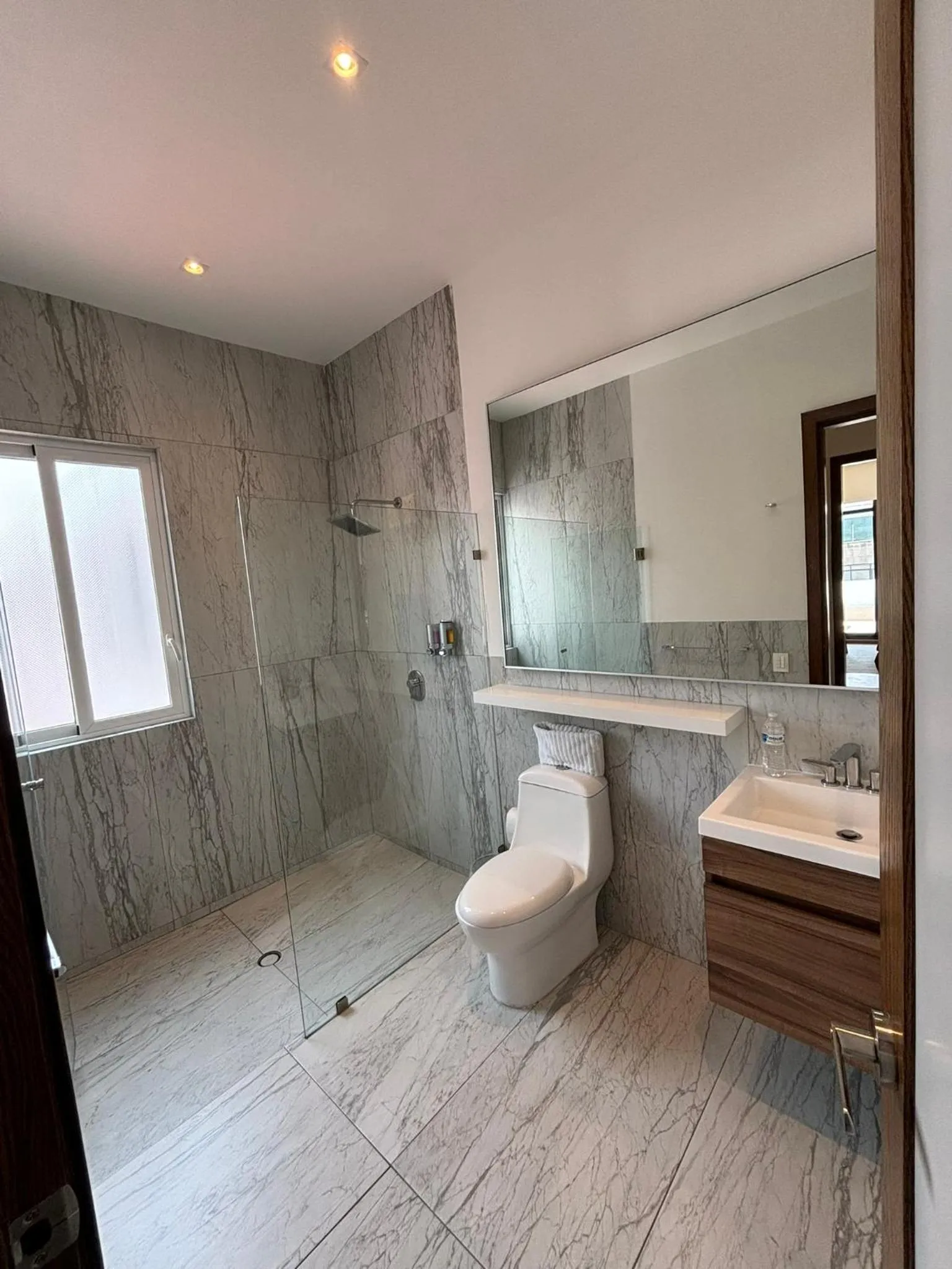 Shower in Casa Herrmann Suites