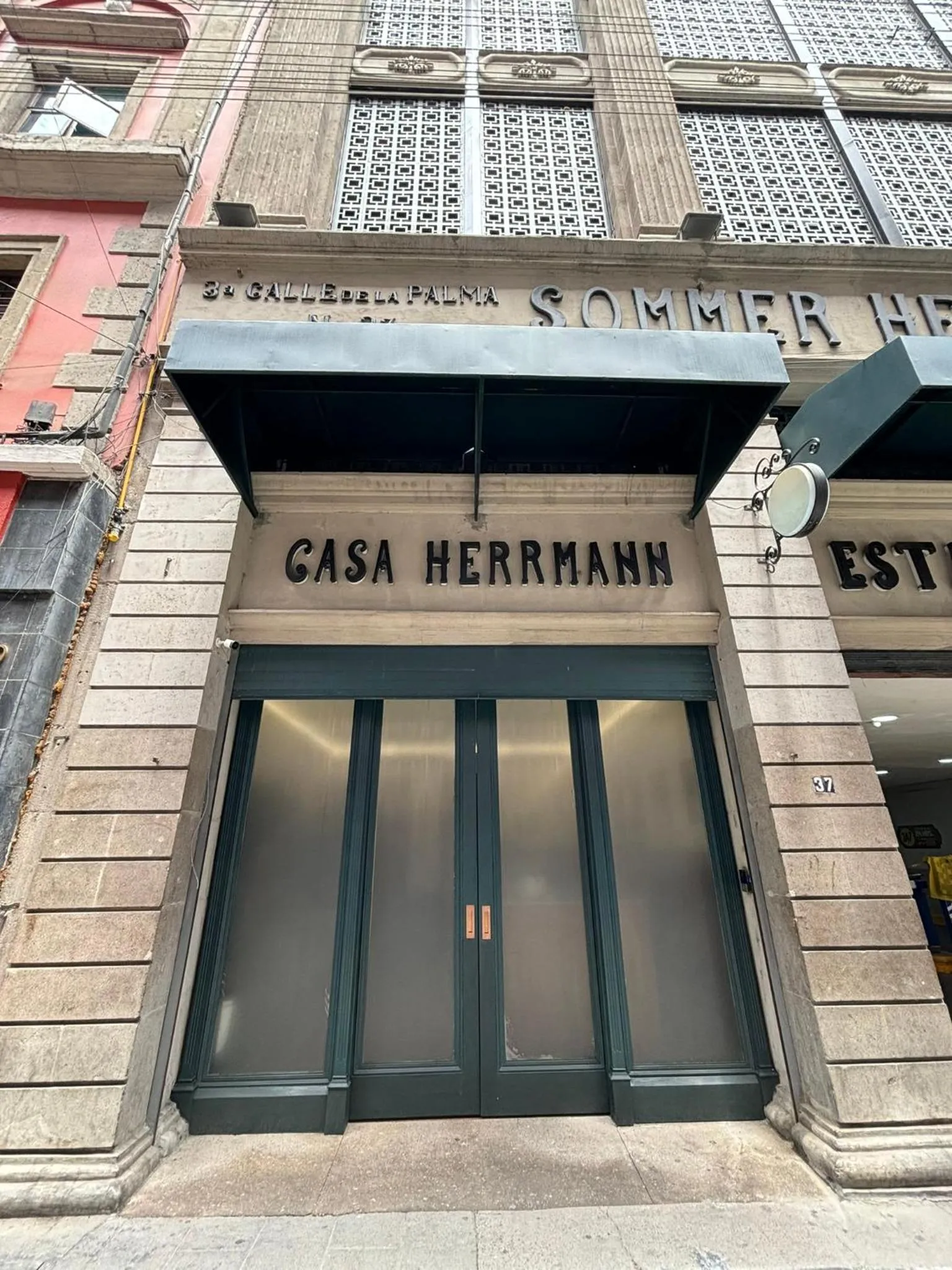 Property building in Casa Herrmann Suites