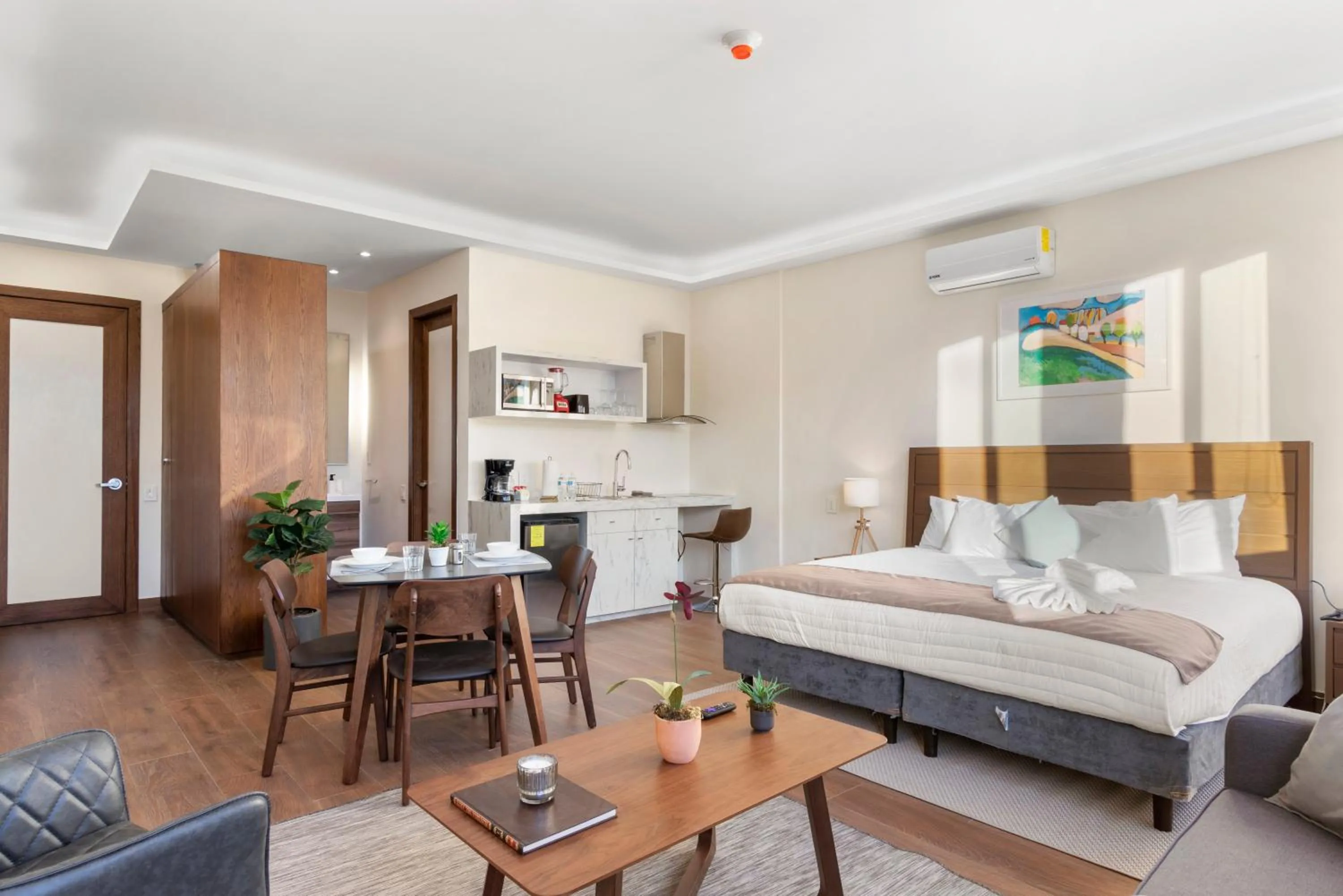 Photo of the whole room, Bed in Casa Herrmann Suites