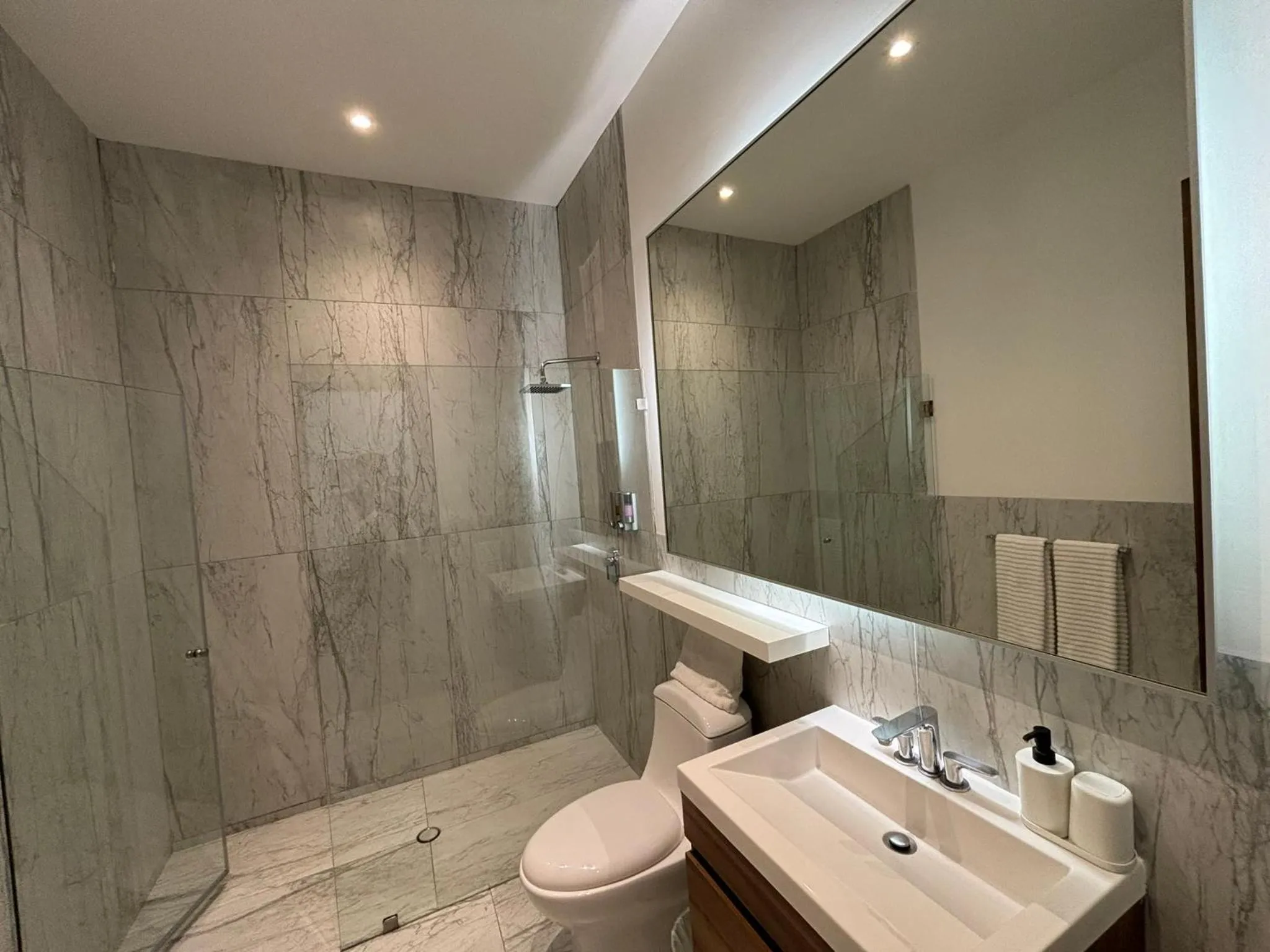 Shower in Casa Herrmann Suites