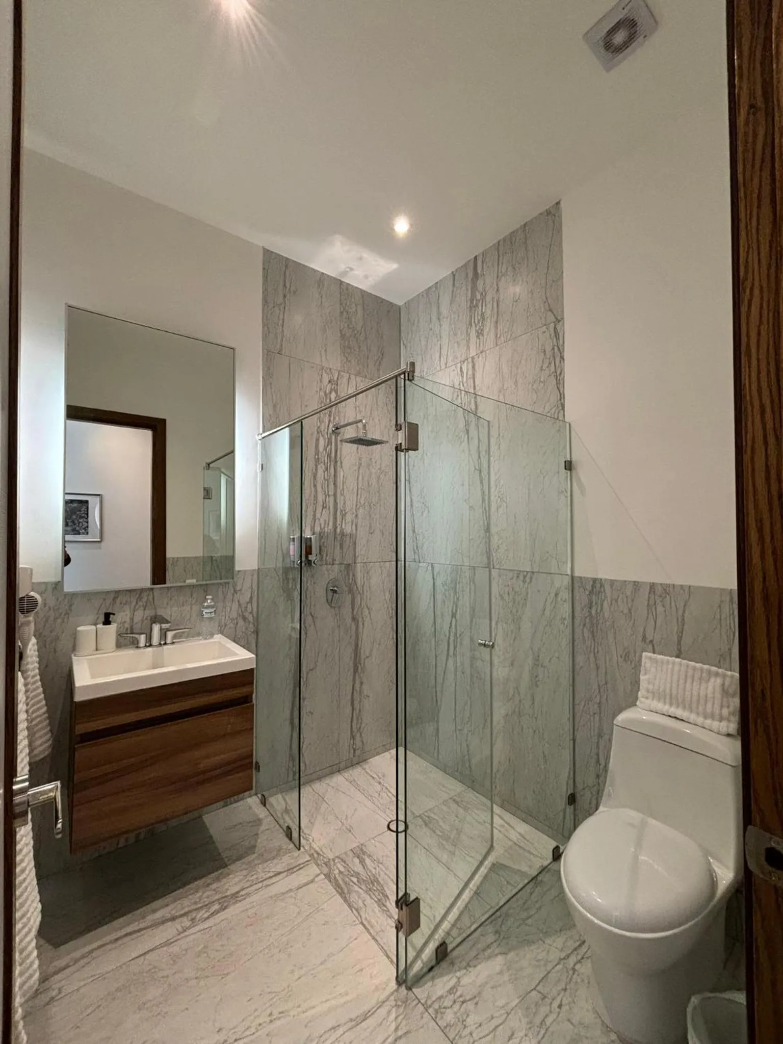 Shower in Casa Herrmann Suites