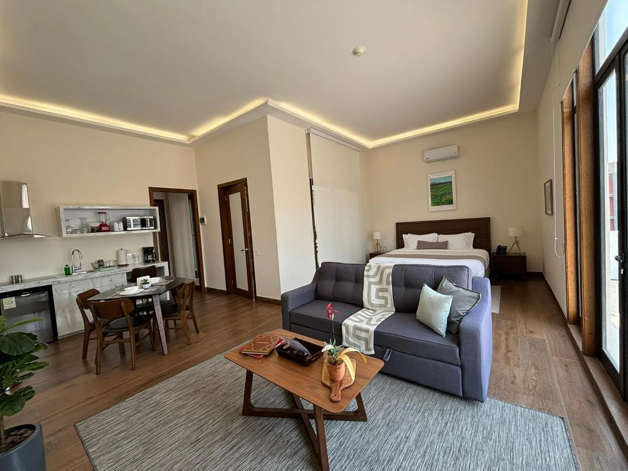 Photo of the whole room in Casa Herrmann Suites