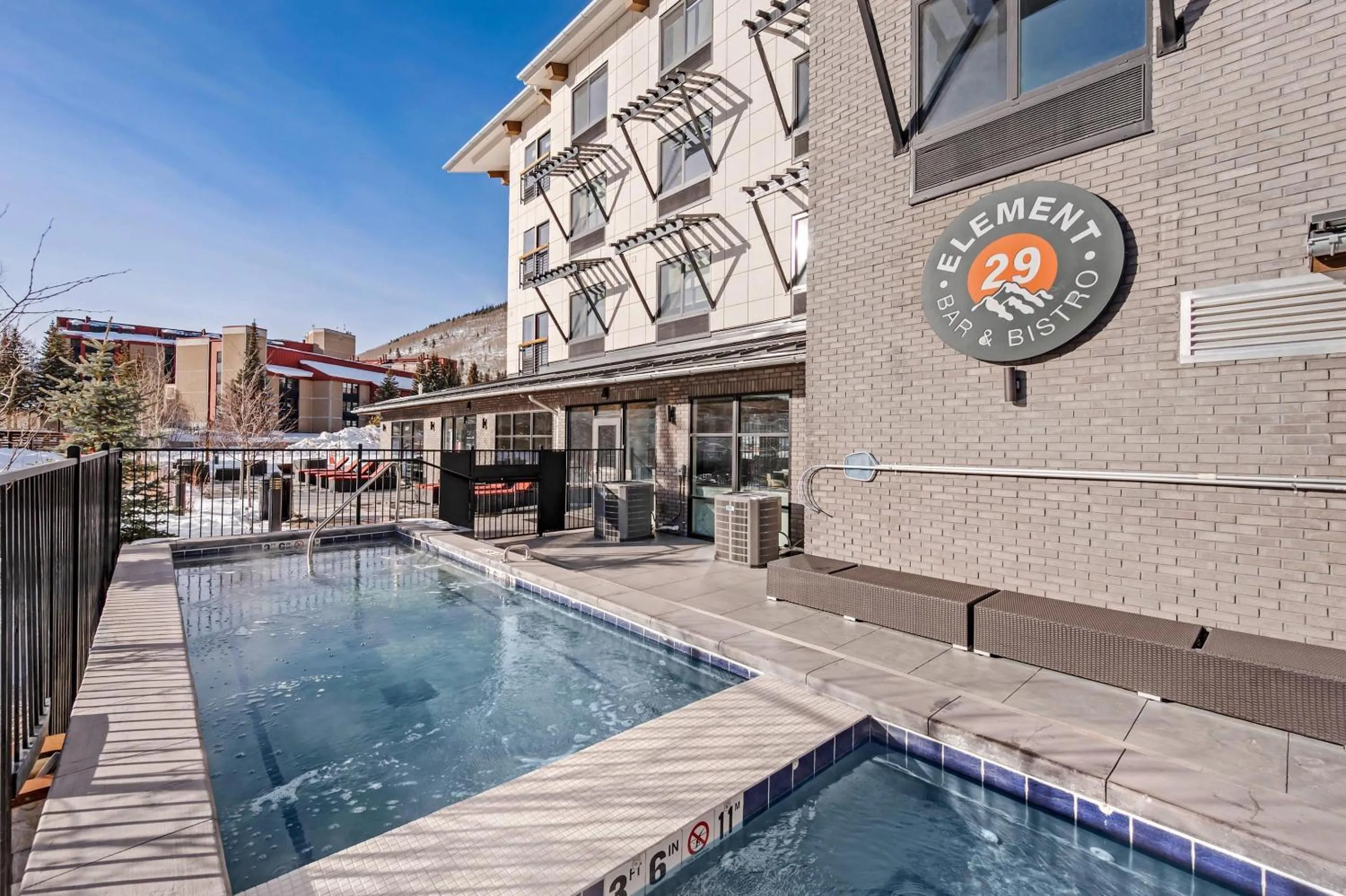 Swimming pool in Cambria Hotel Copper Mountain