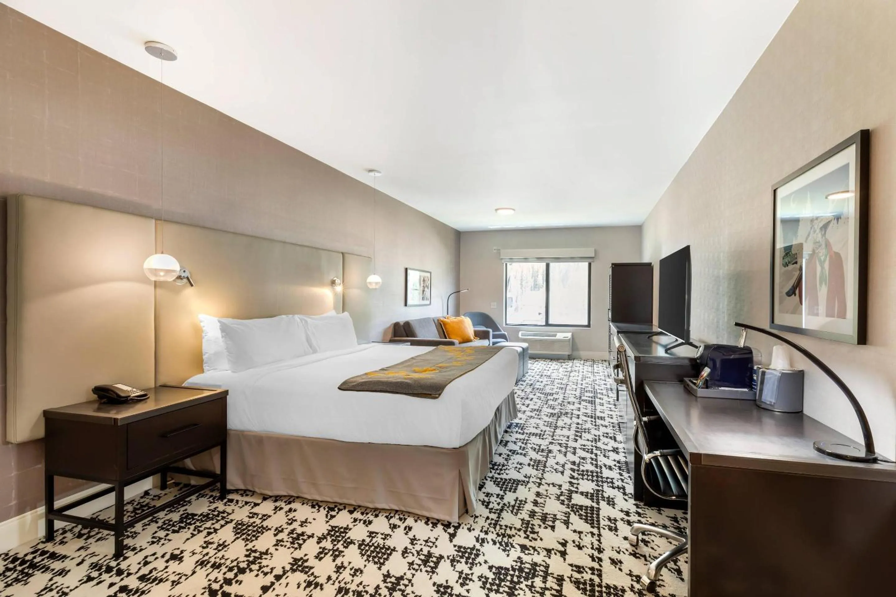 Bedroom, Bed in Cambria Hotel Copper Mountain