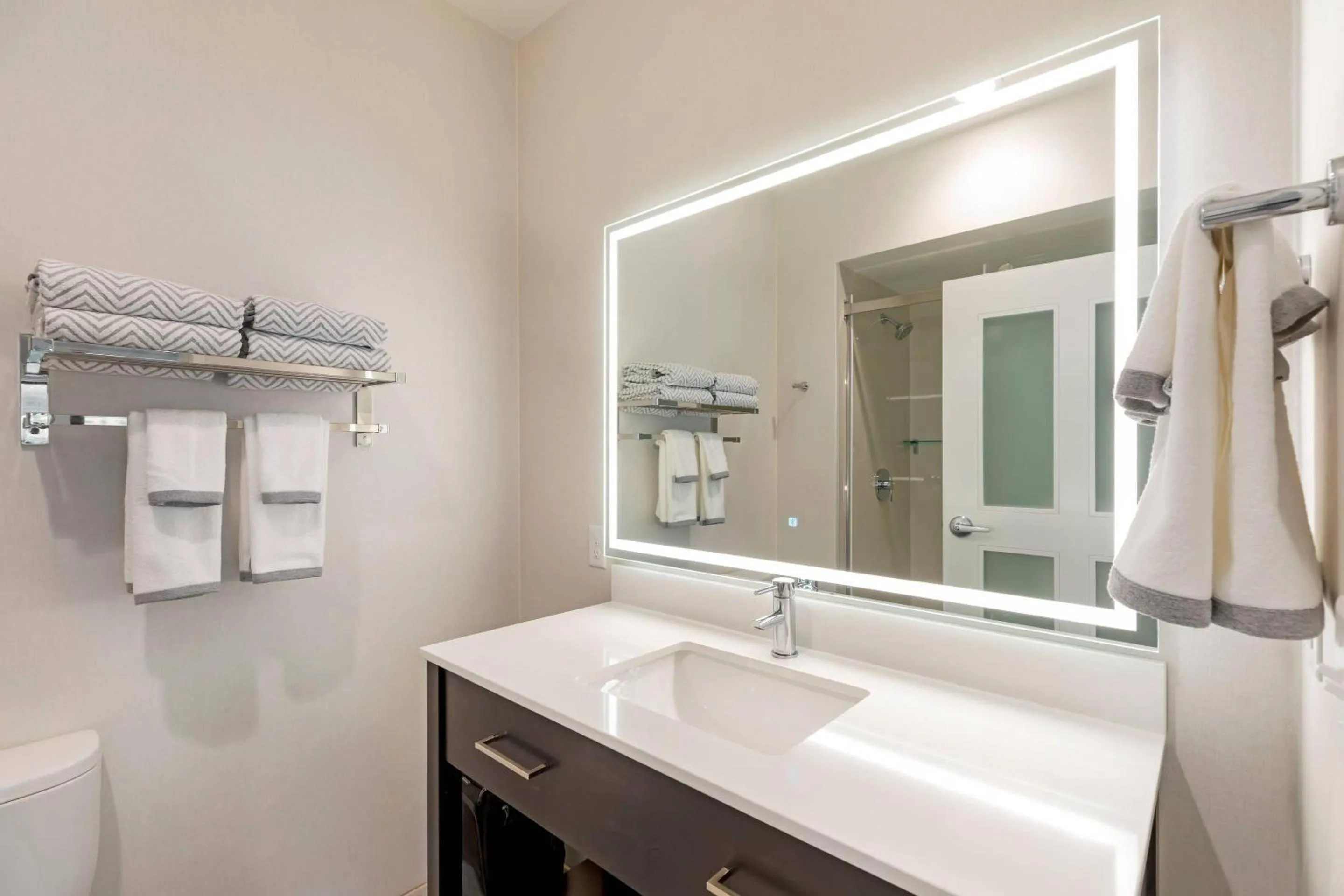 Bedroom in Cambria Hotel Copper Mountain