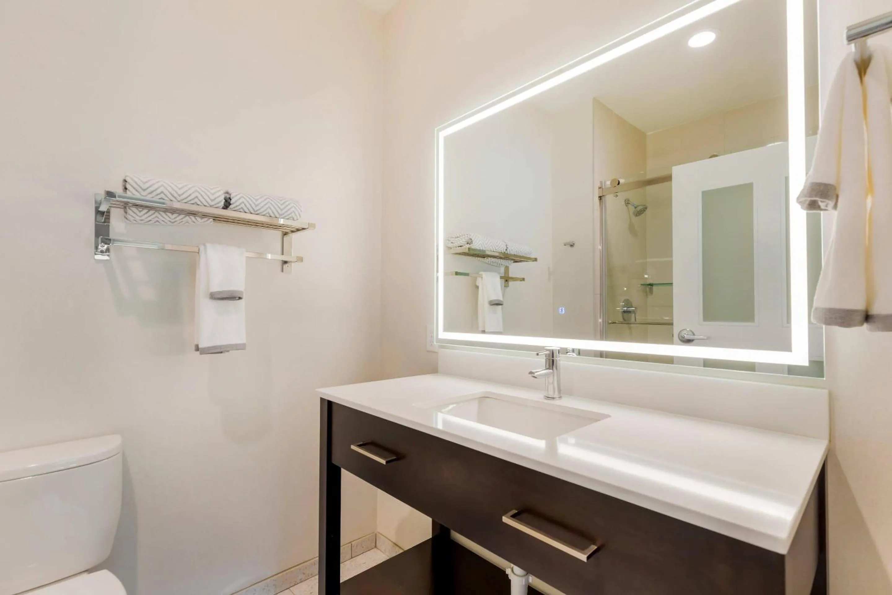 Bedroom in Cambria Hotel Copper Mountain