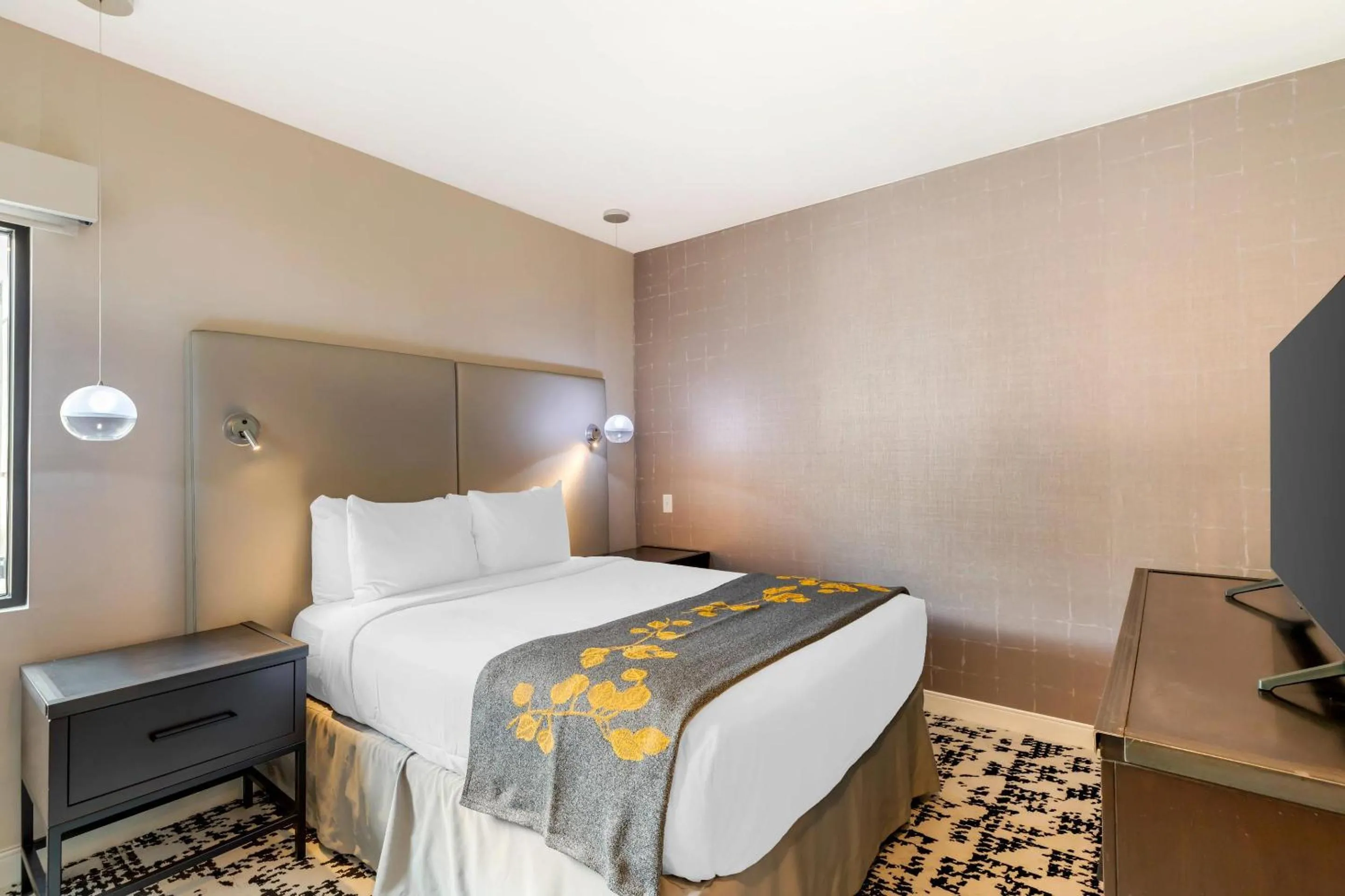 Bedroom in Cambria Hotel Copper Mountain