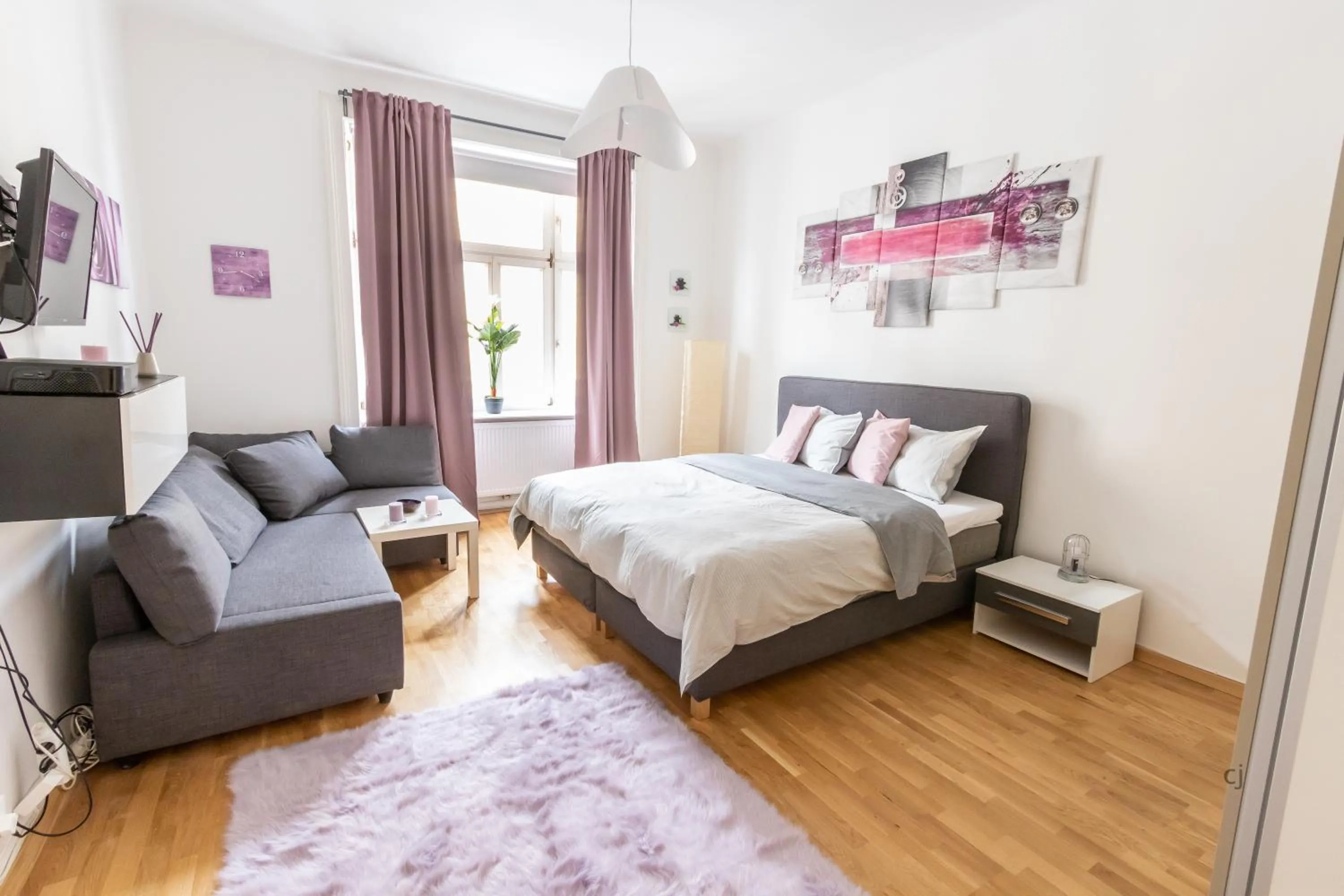 The Vienna Stay by Radiant