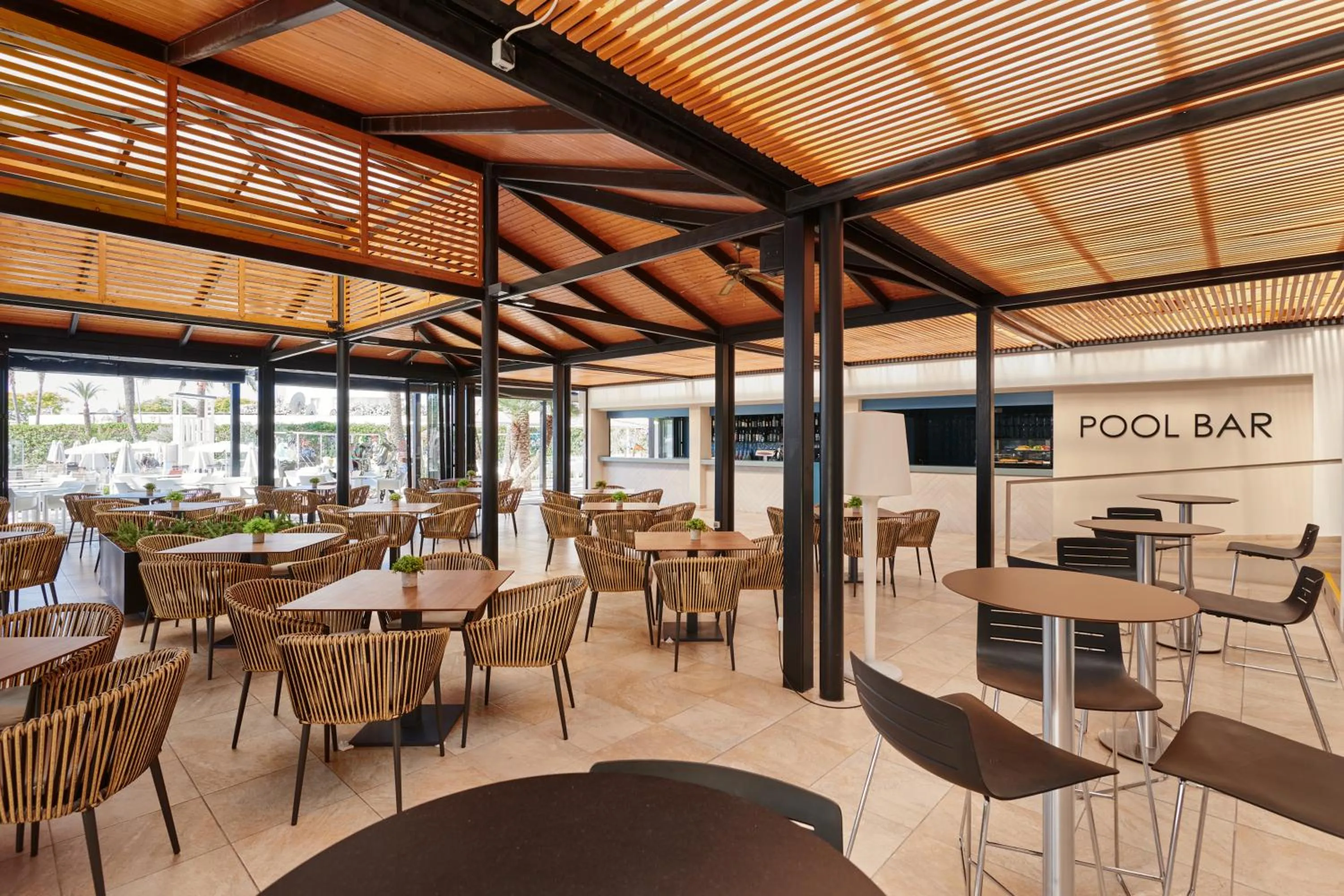 Lounge or bar in Protur Sa Coma Playa Hotel & Spa