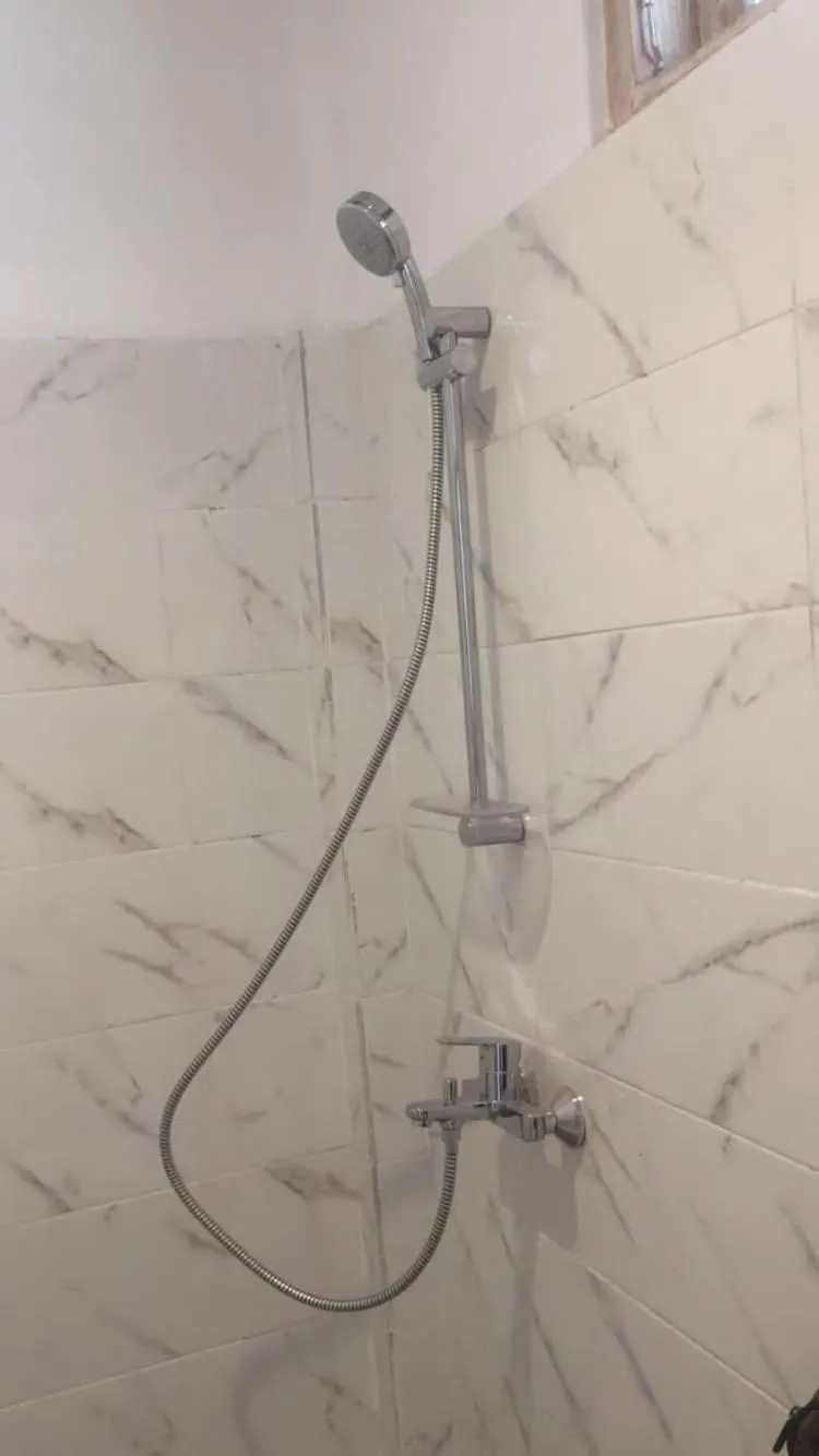 Shower in Hotel My New Lovina