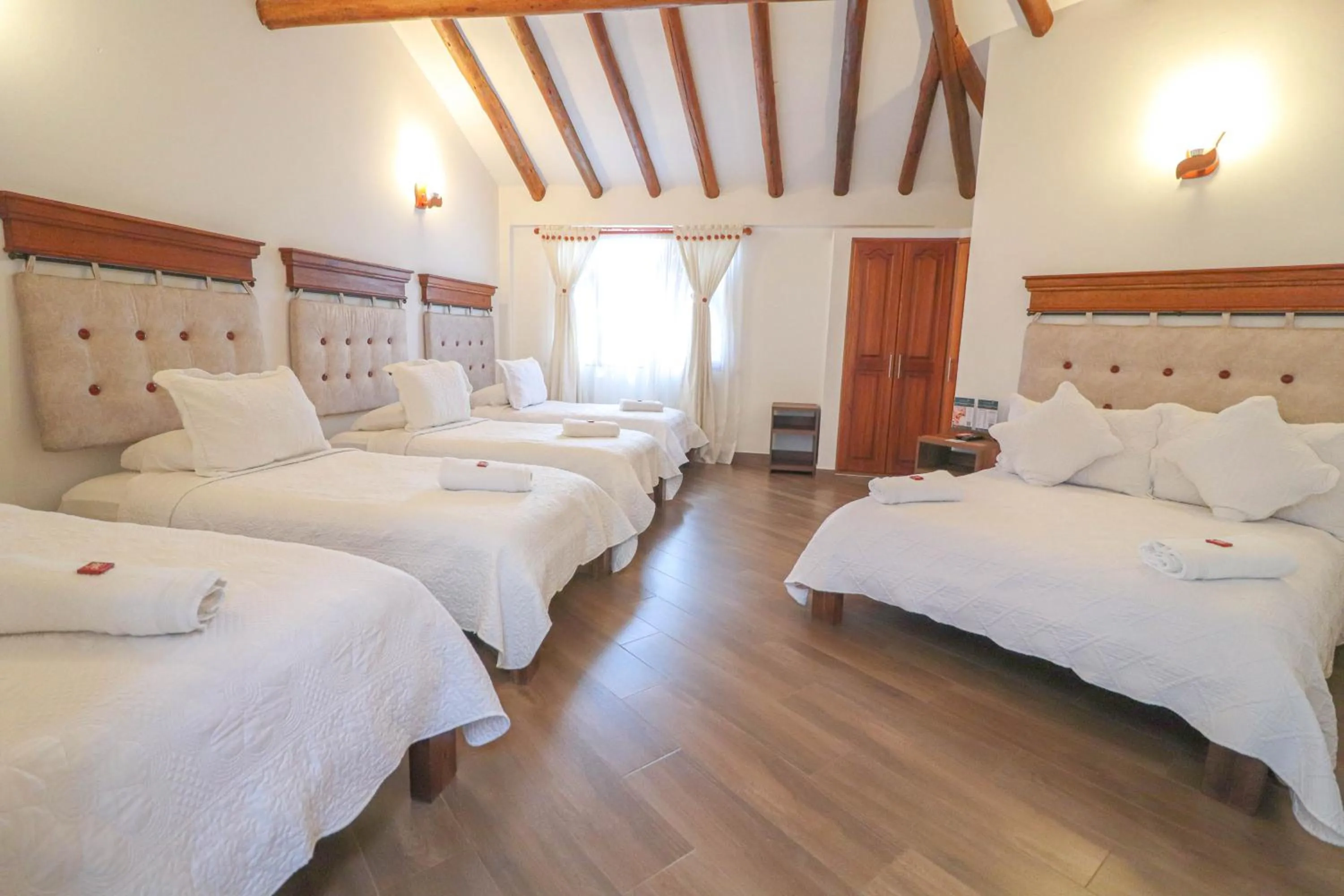 Photo of the whole room, Bed in Hotel las Palmas