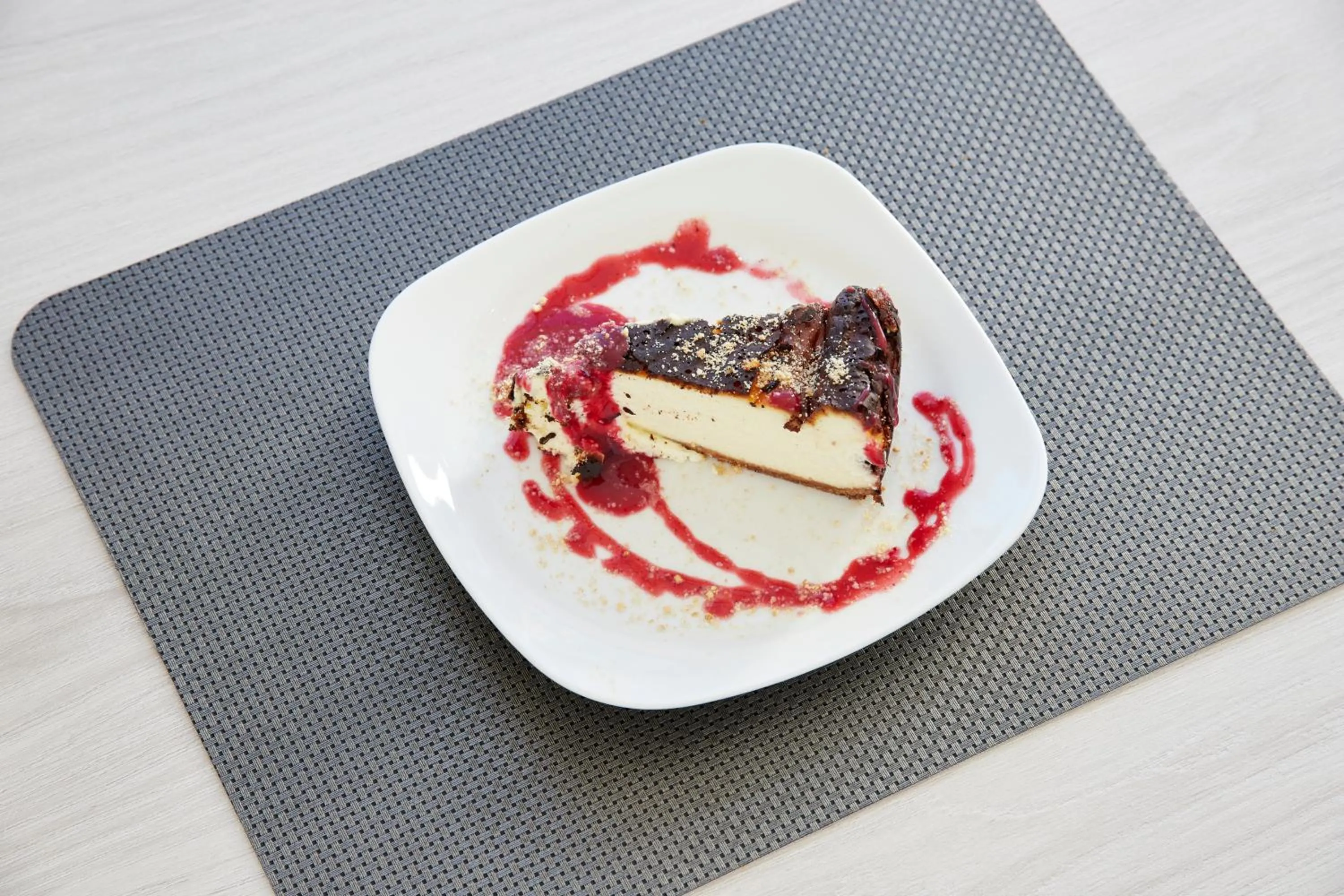 Restaurant/places to eat in Iraipe Logroño Hotel