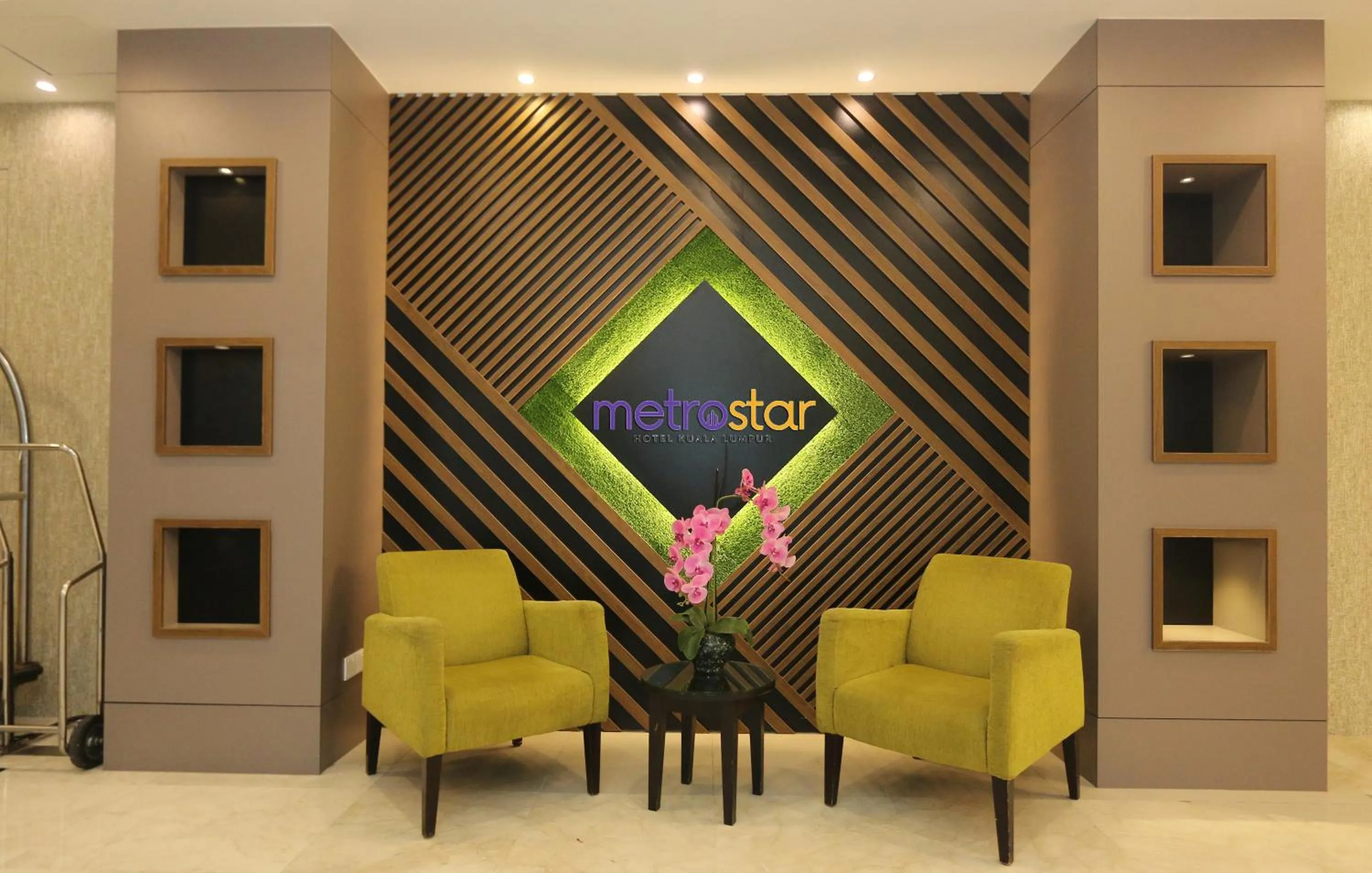 Seating area in Metrostar Hotel Kuala Lumpur