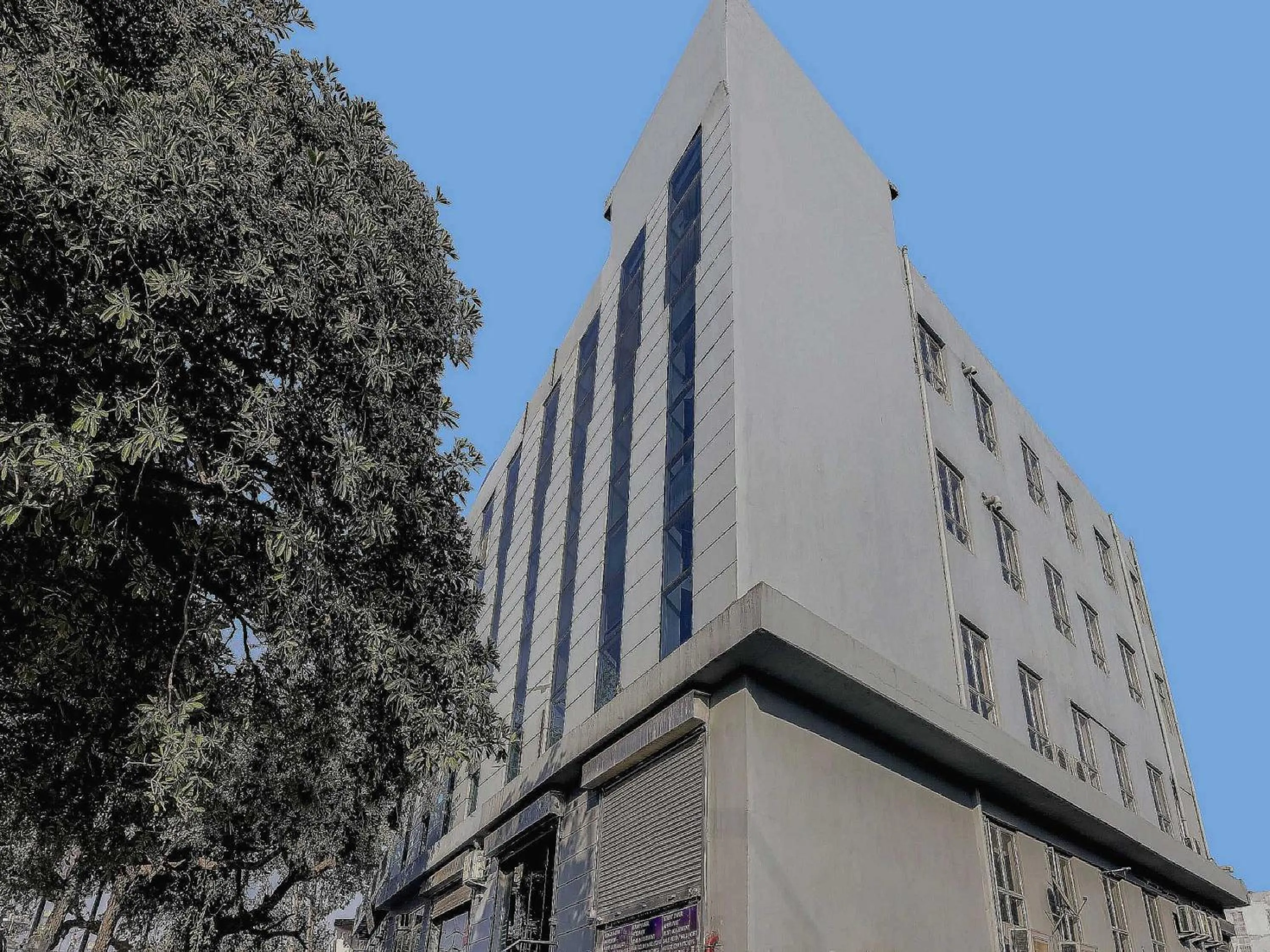 Facade/entrance in Hotel O Golden King