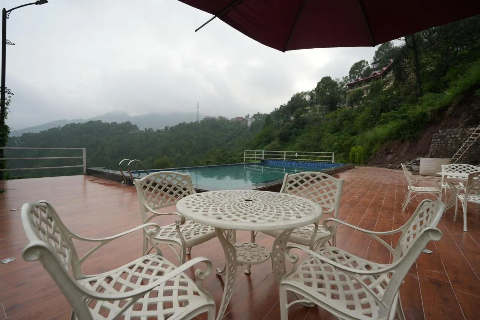 Wood Creek Resort & Spa Kasauli