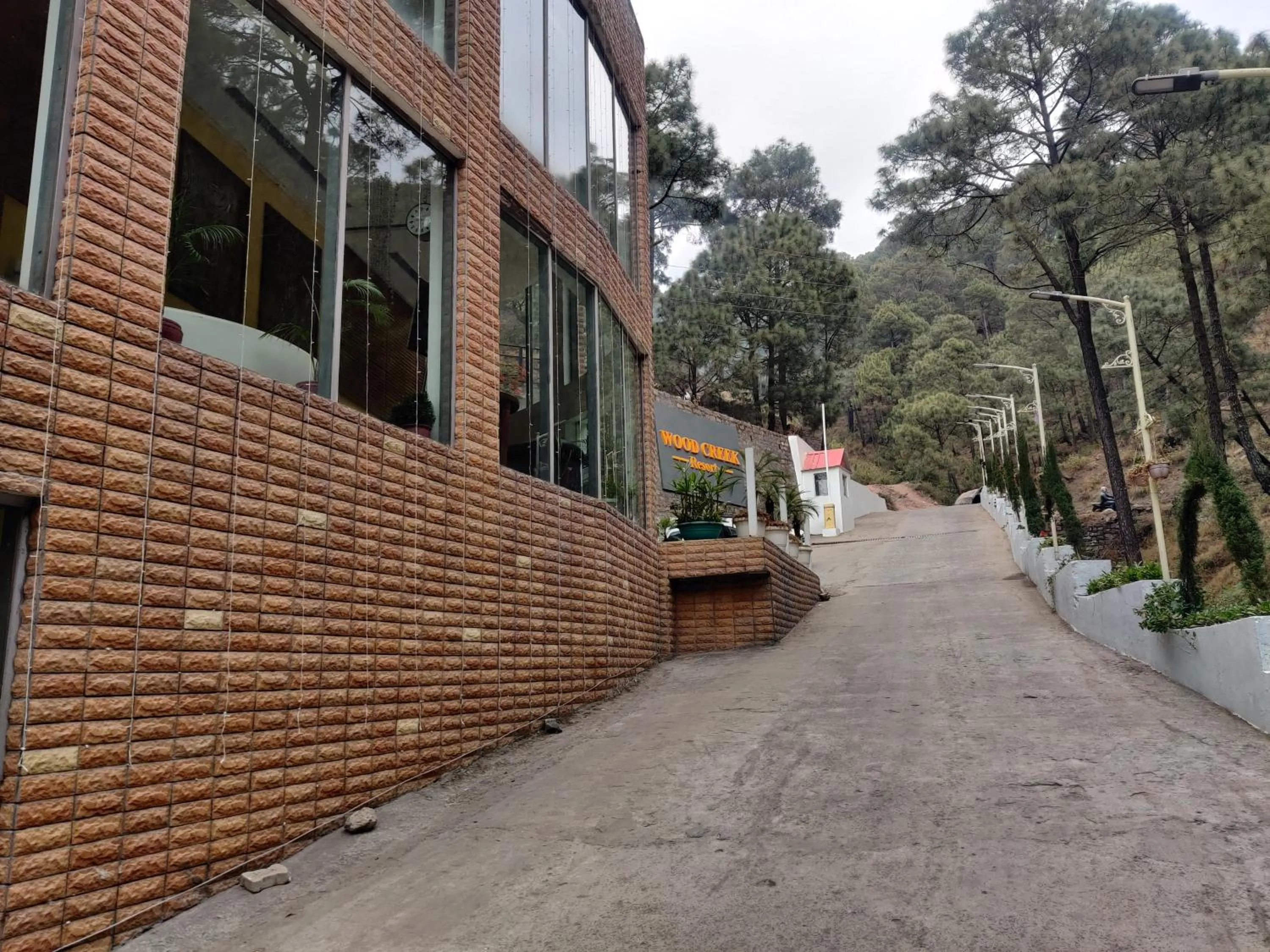 Facade/entrance in Wood Creek Resort & Spa Kasauli