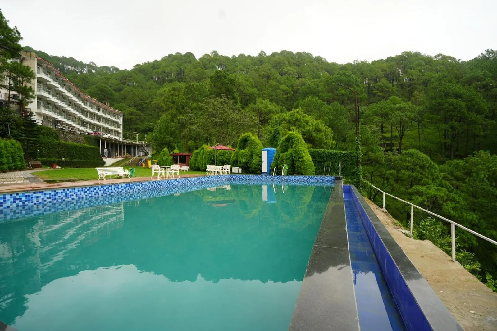 Wood Creek Resort & Spa Kasauli