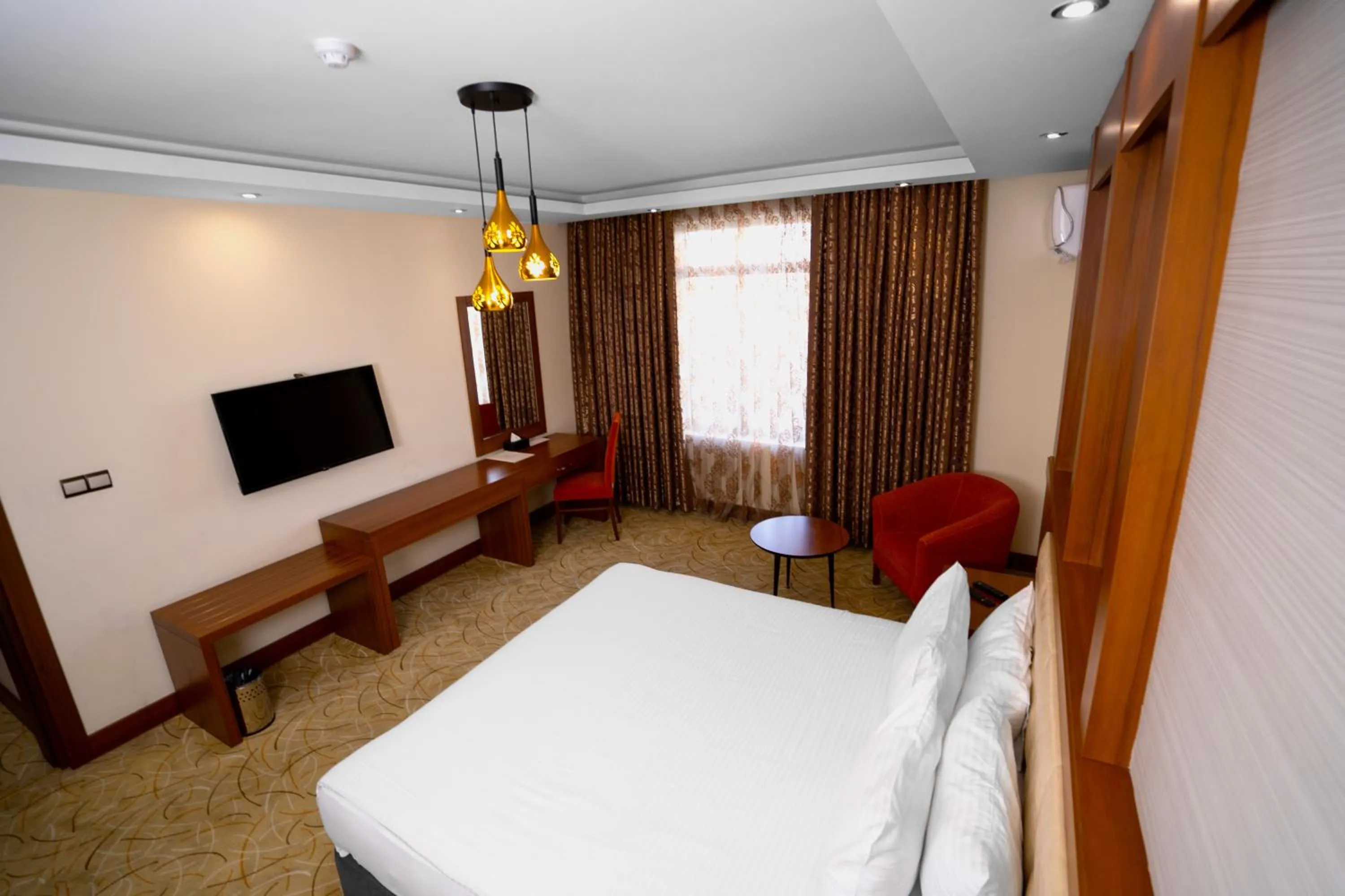 Bedroom, Bed in Shaheen Hotel Baghdad