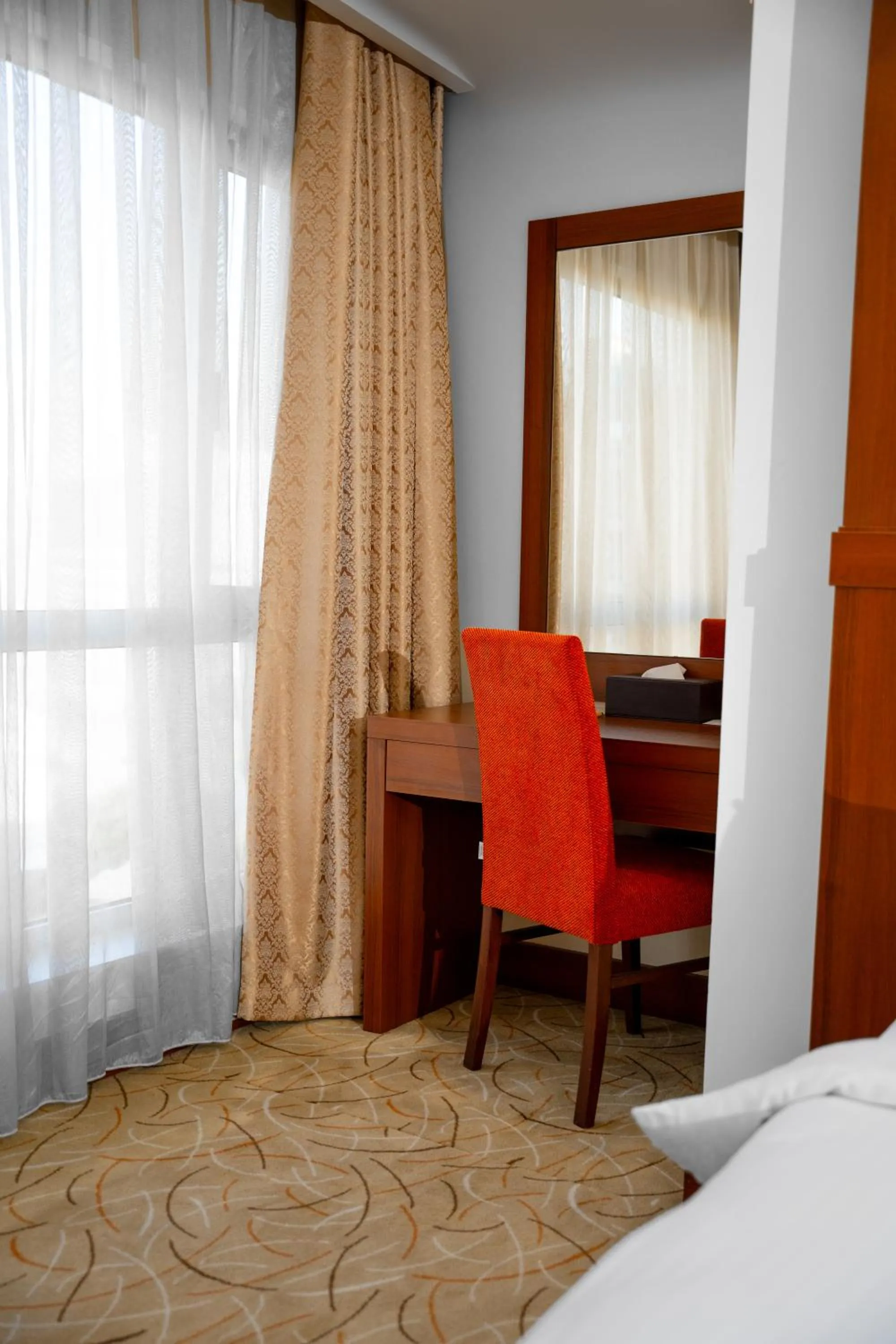 hair dresser, Bed in Shaheen Hotel Baghdad