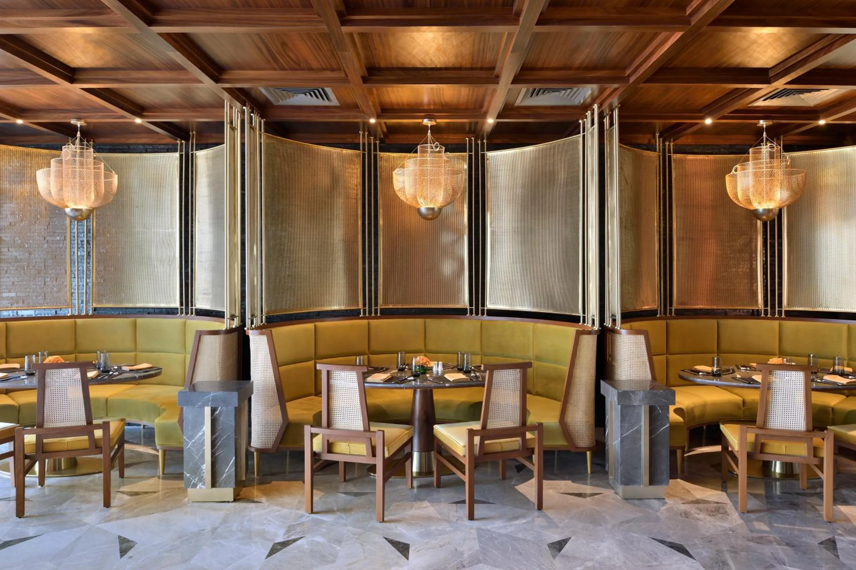 Restaurant/places to eat in Taj Amer, Jaipur