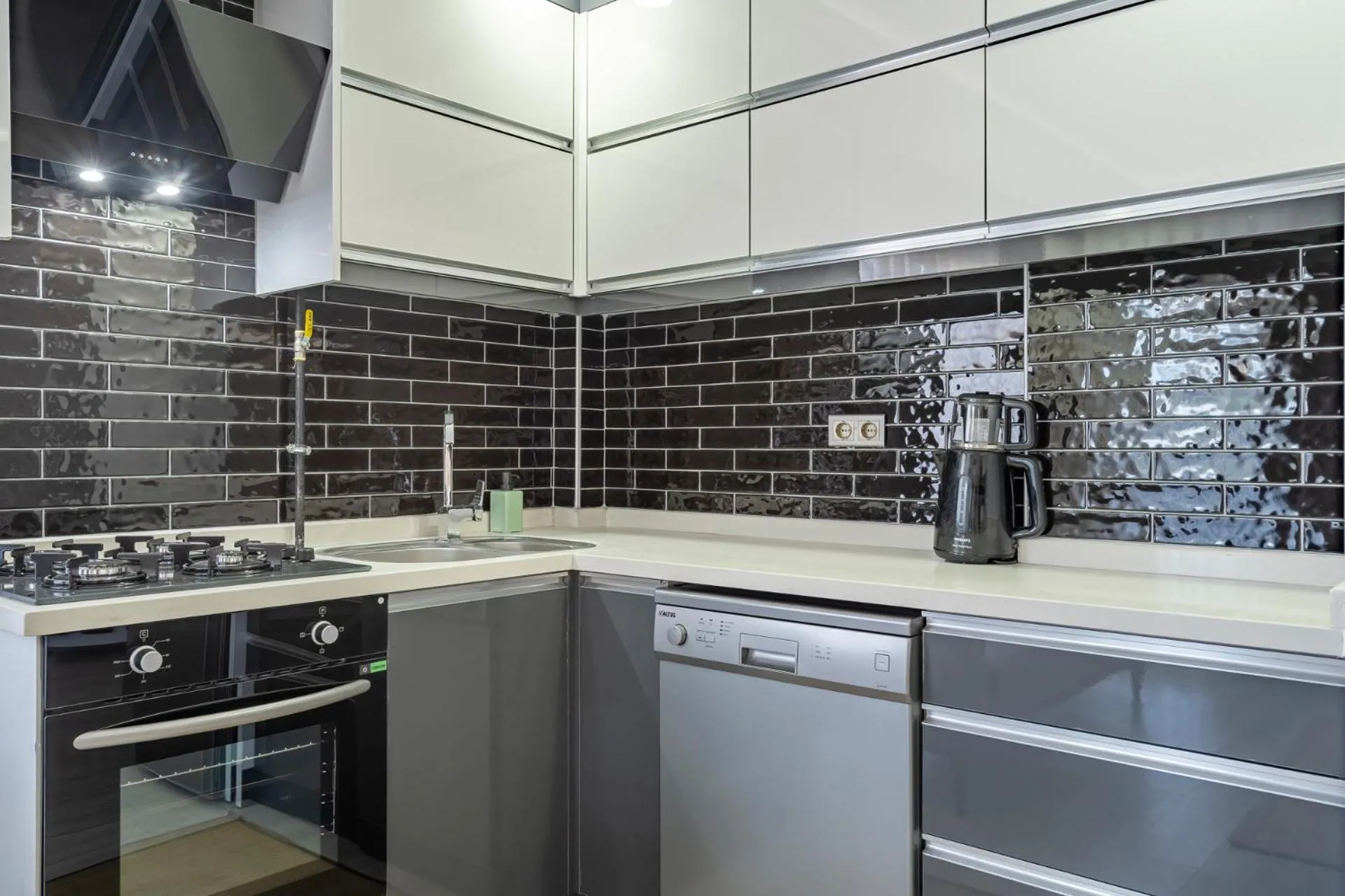 Kitchen or kitchenette in ELUXİO SUİTE HOTEL