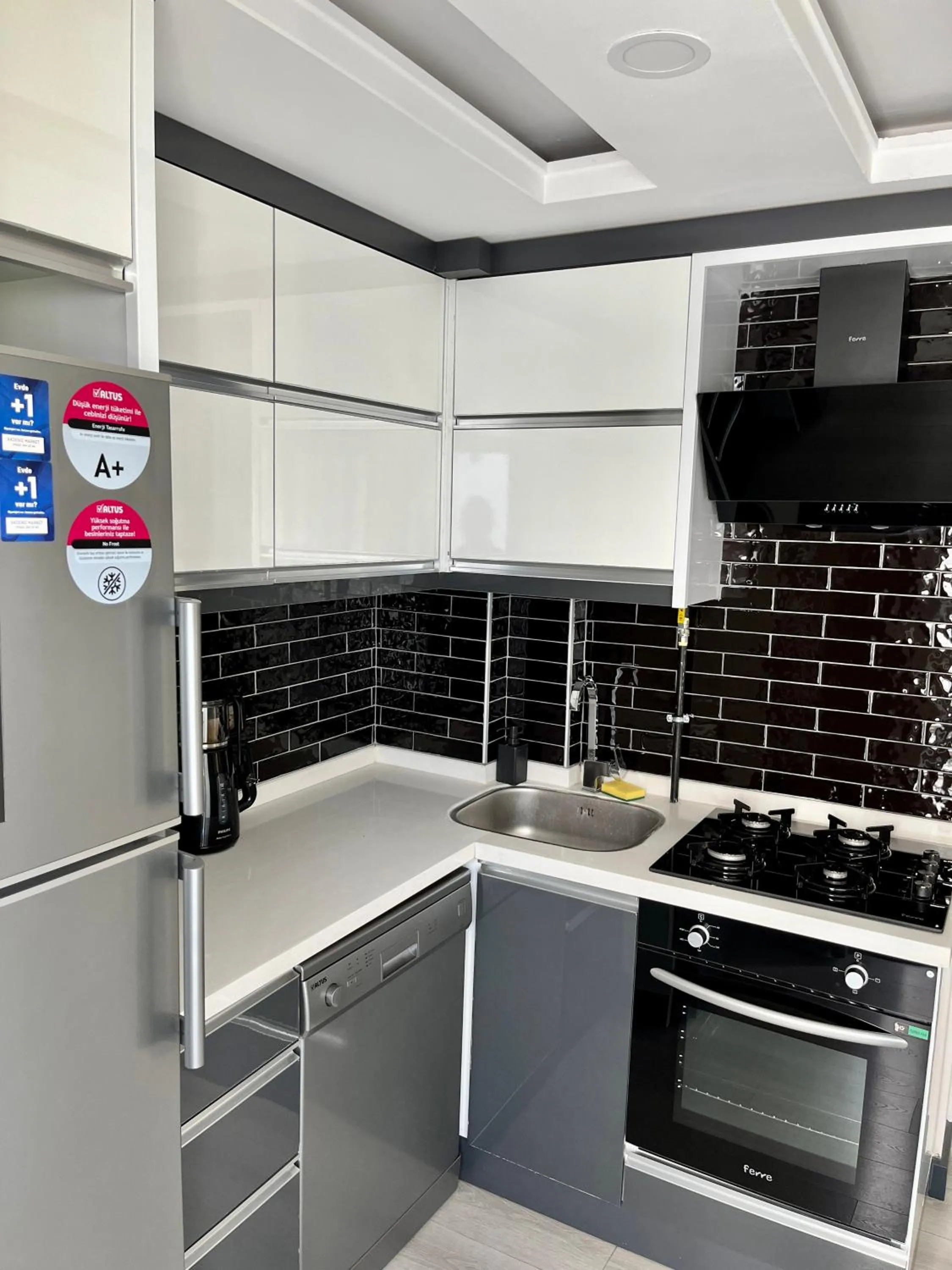 Kitchen or kitchenette in ELUXİO SUİTE HOTEL