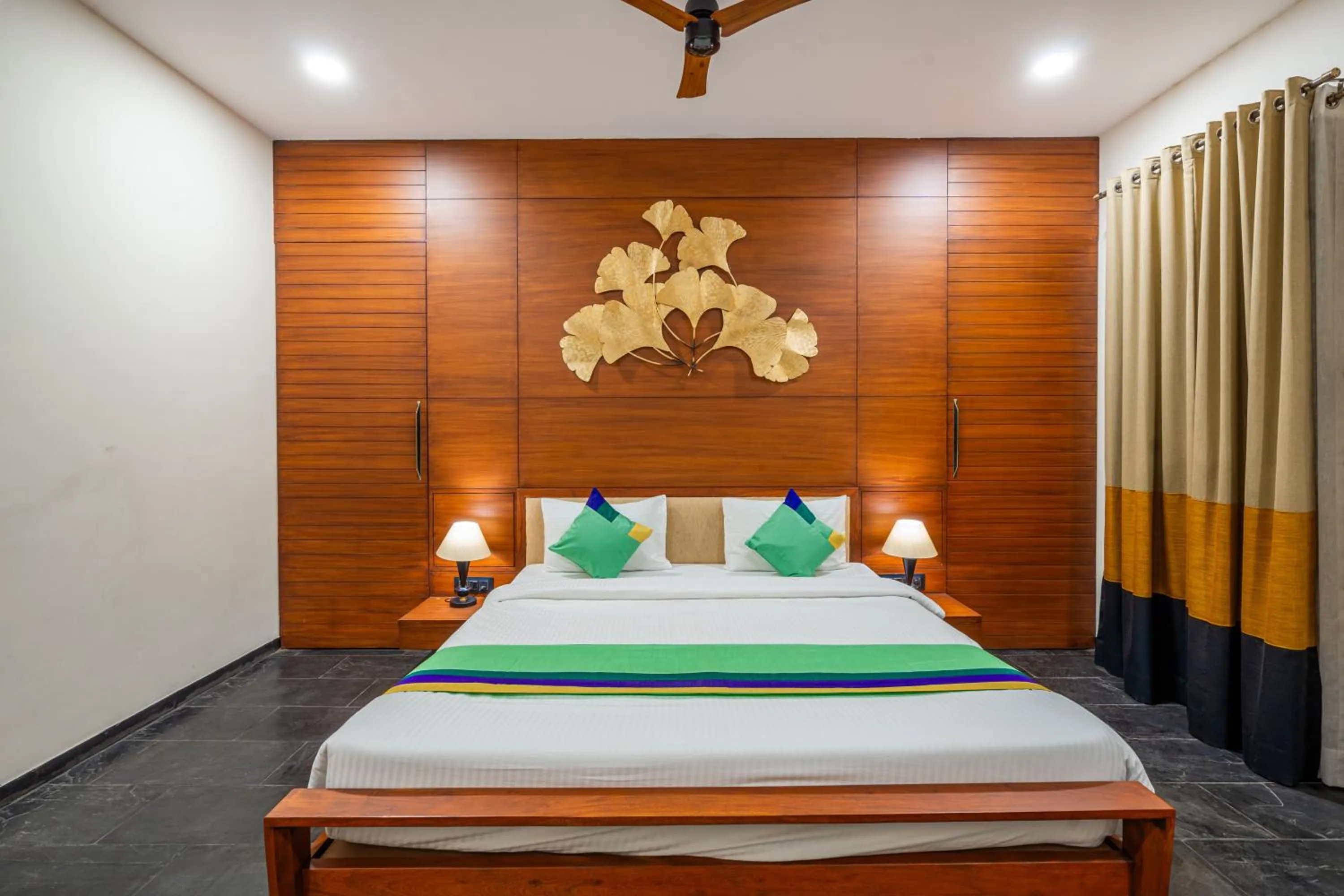 Bedroom, Bed in Treebo Premium The Memoir, Ramdaspeth