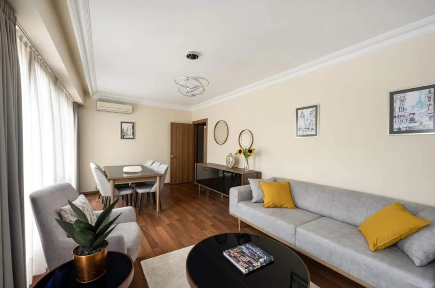 Lovely bright central modern 1Bed1Bath! #159