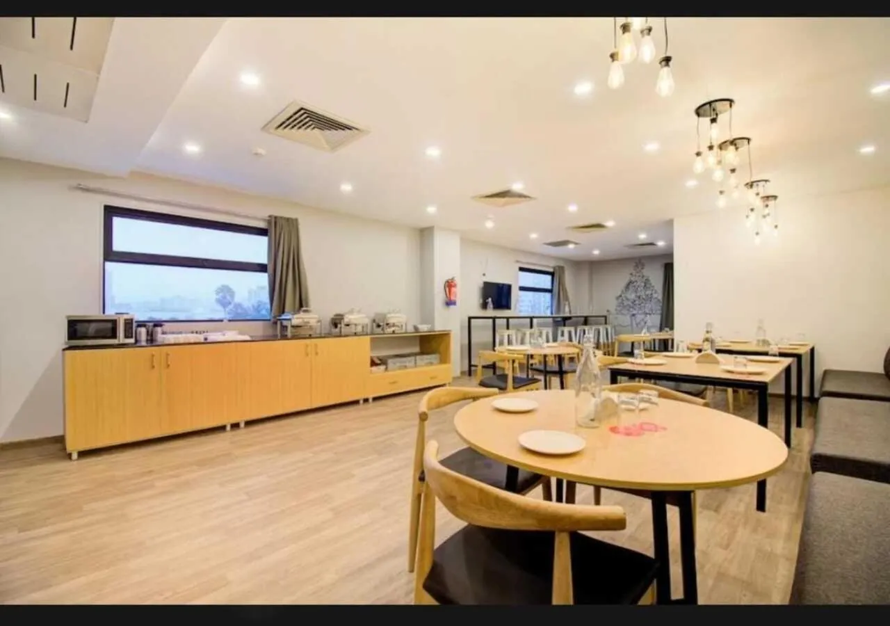 Breakfast in The Park Infinity