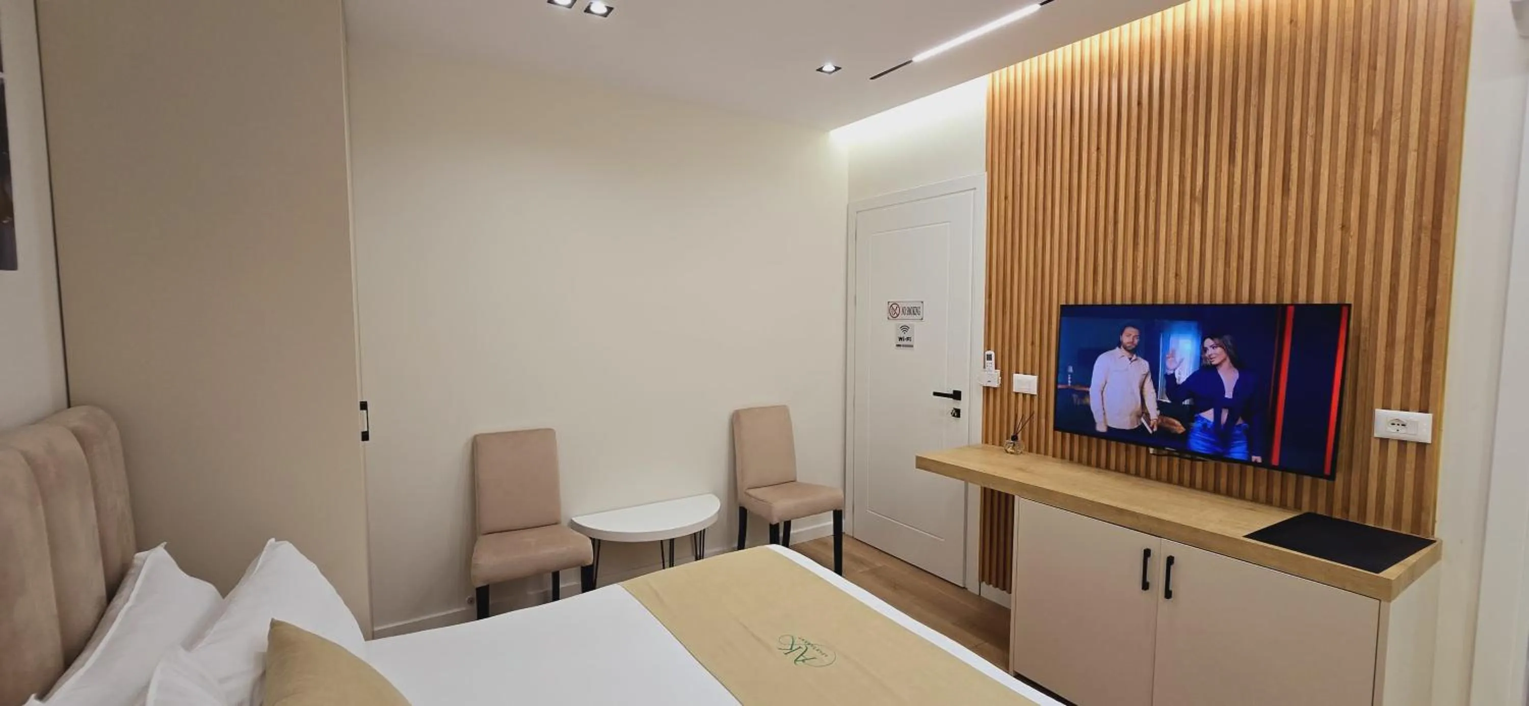 TV and multimedia in Arkle Apartments 2