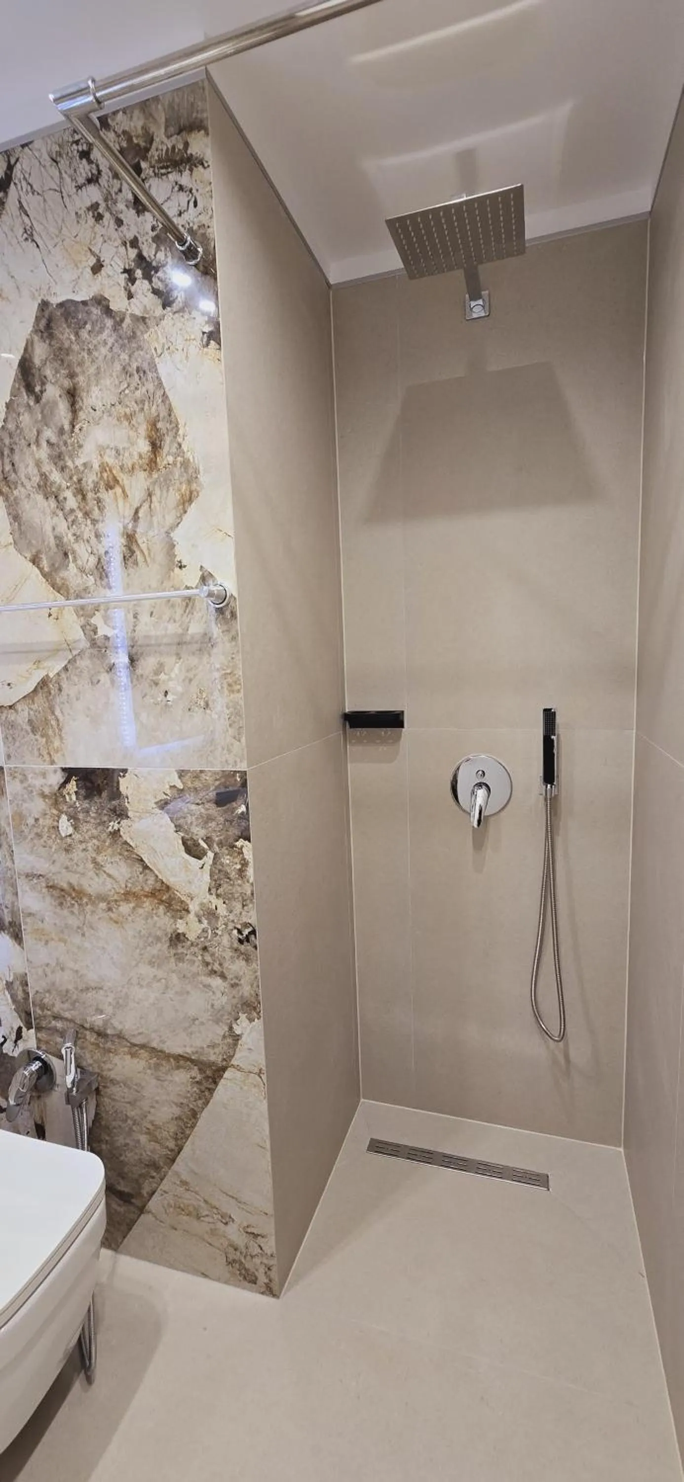 Shower in Arkle Apartments 2