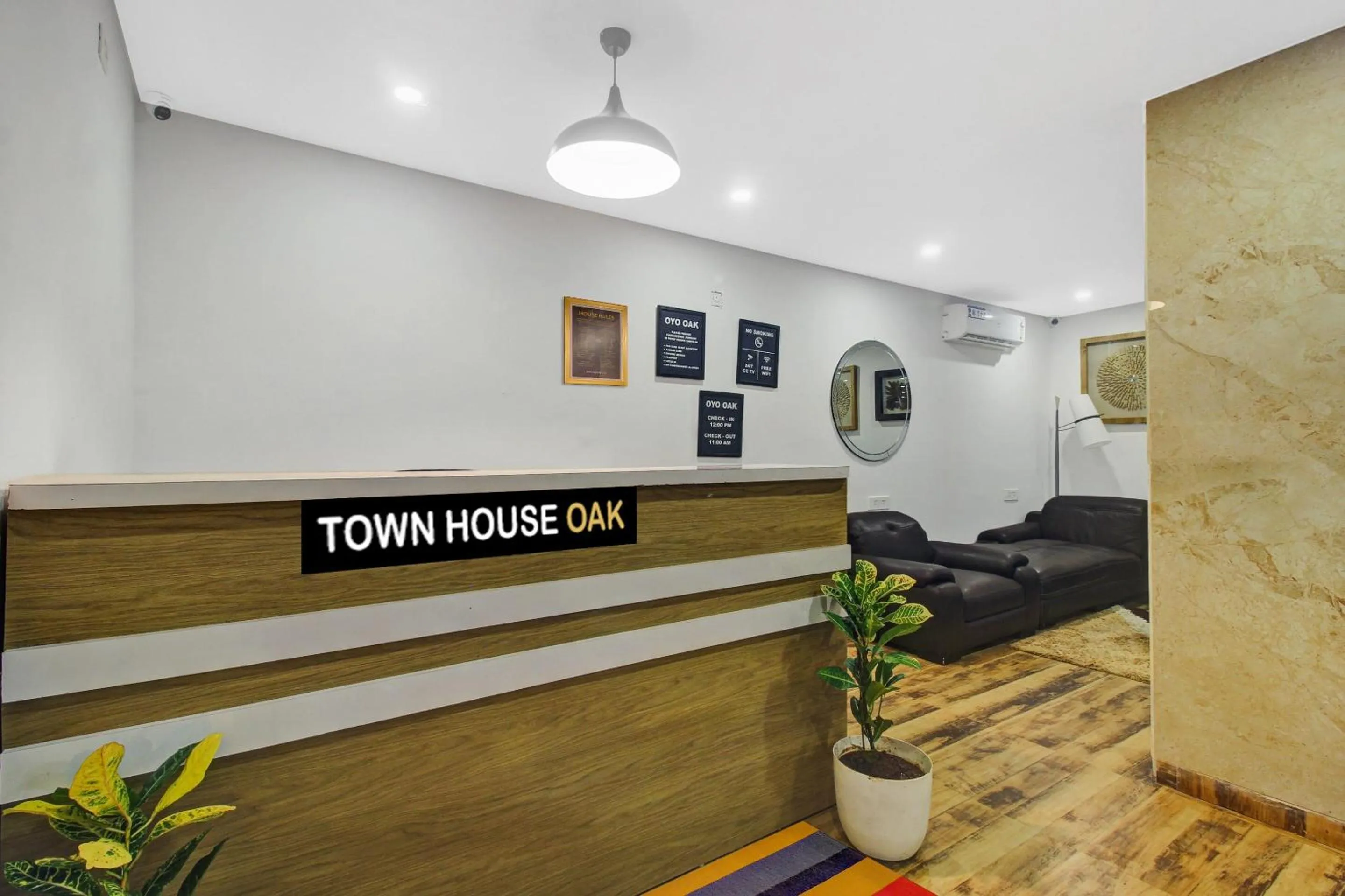 Lobby or reception in Super Townhouse OAK Hitec City Near Image Hospital