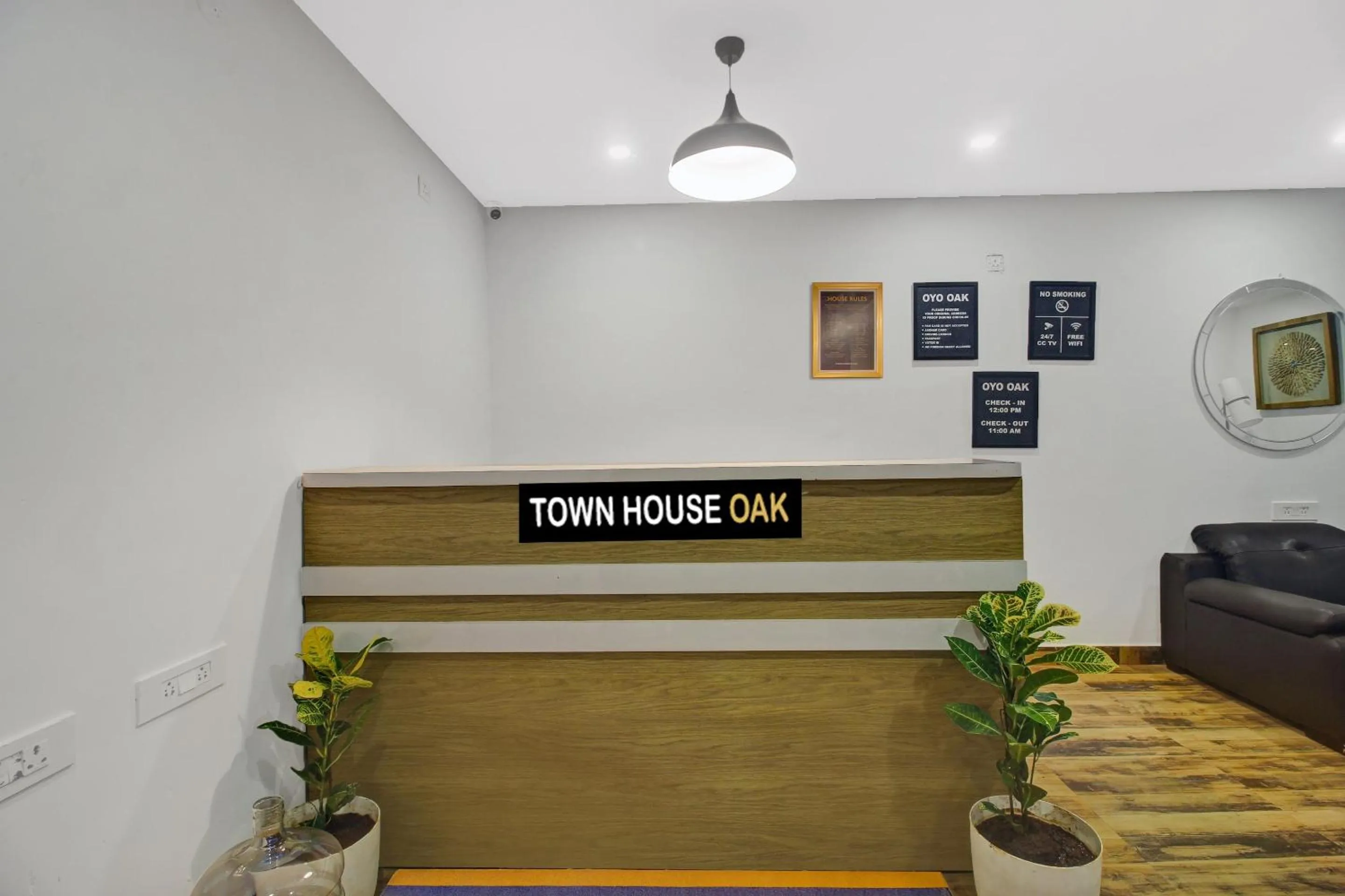 Lobby or reception in Super Townhouse OAK Hitec City Near Image Hospital