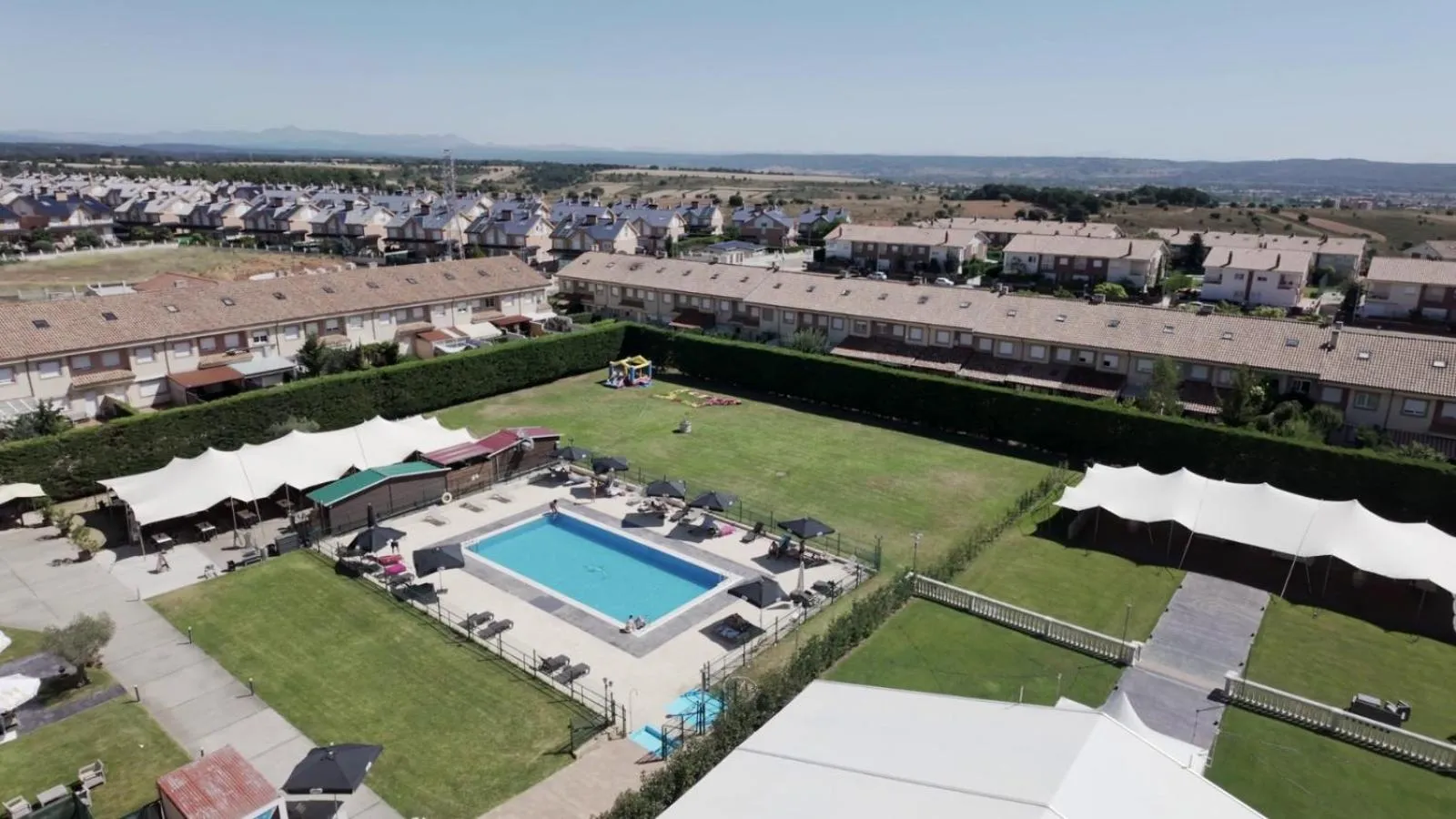 Swimming pool in ARVA Santiago León
