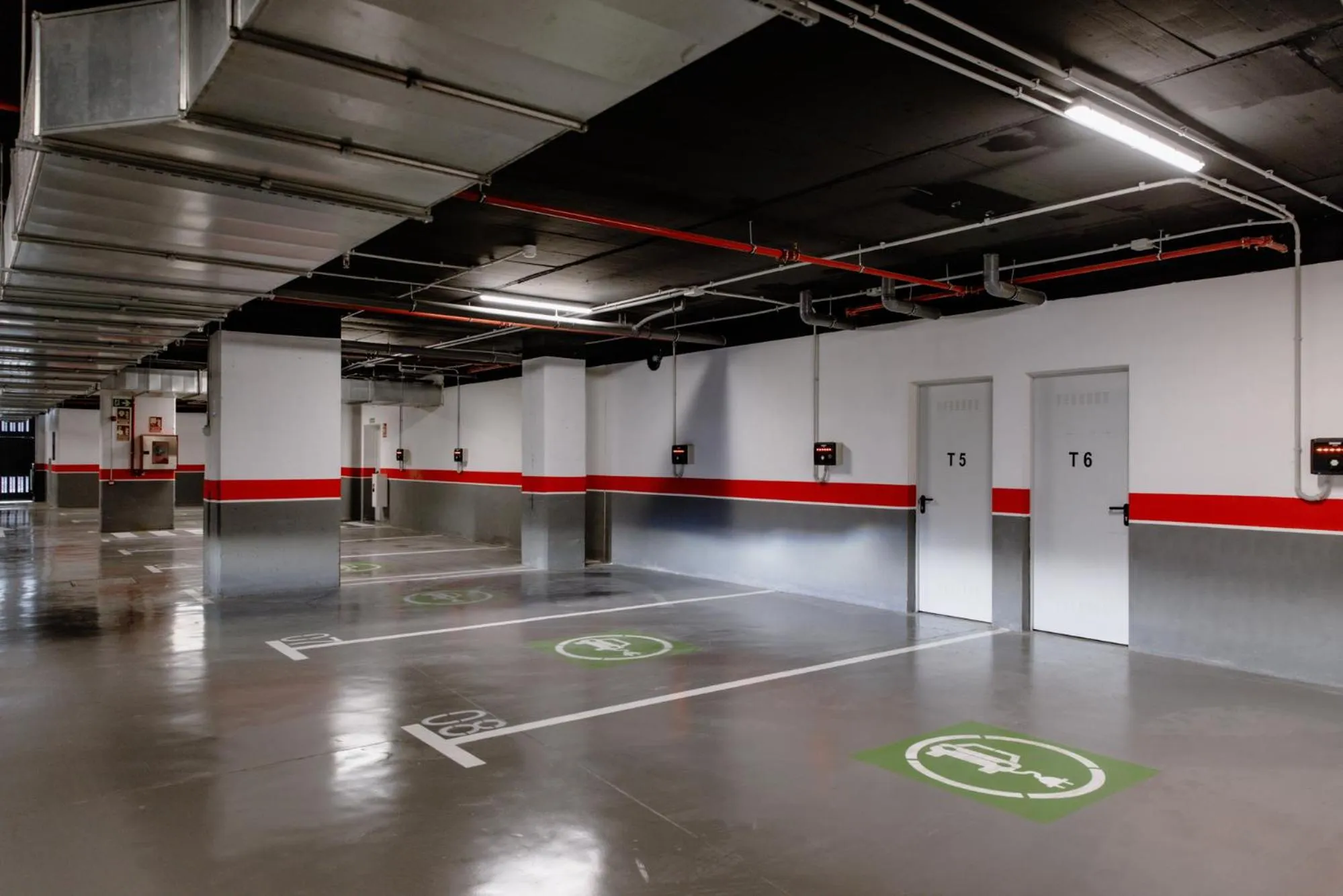 Parking in THE FLAG HOTEL Marbella, Estepona Adult Recommended