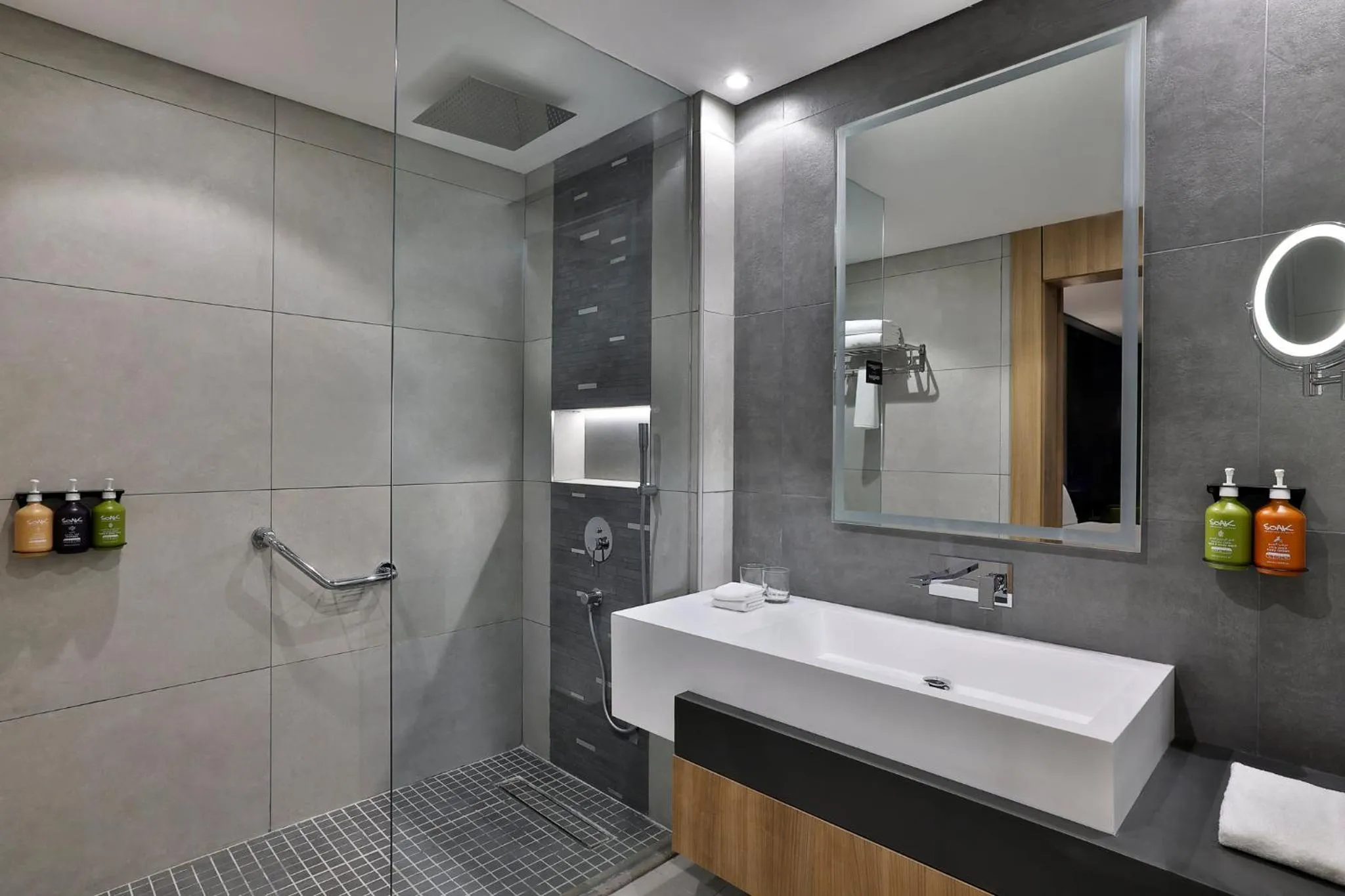 Bathroom in Holiday Inn & Suites - Al Khobar by IHG