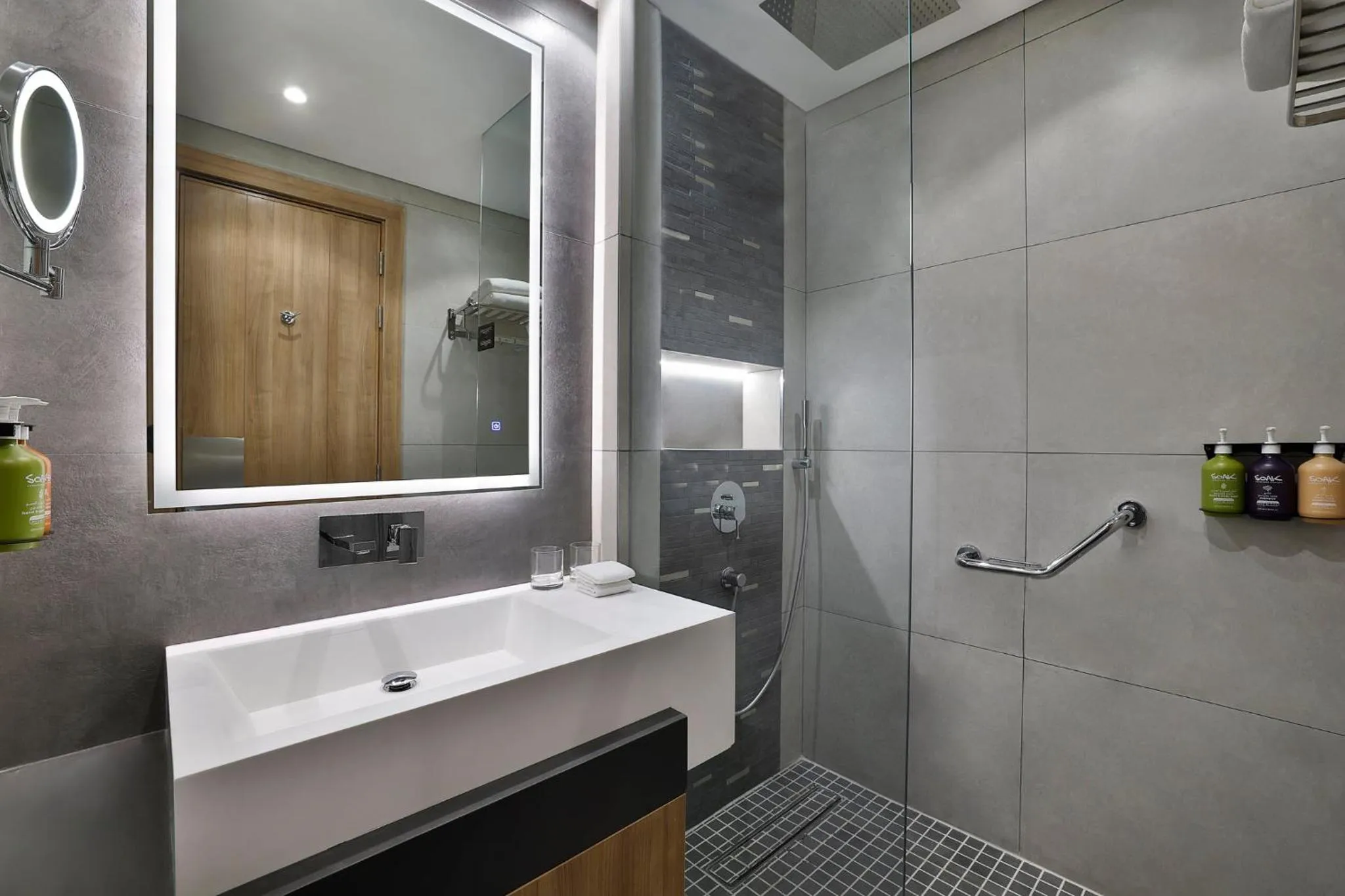 Bathroom in Holiday Inn & Suites - Al Khobar by IHG