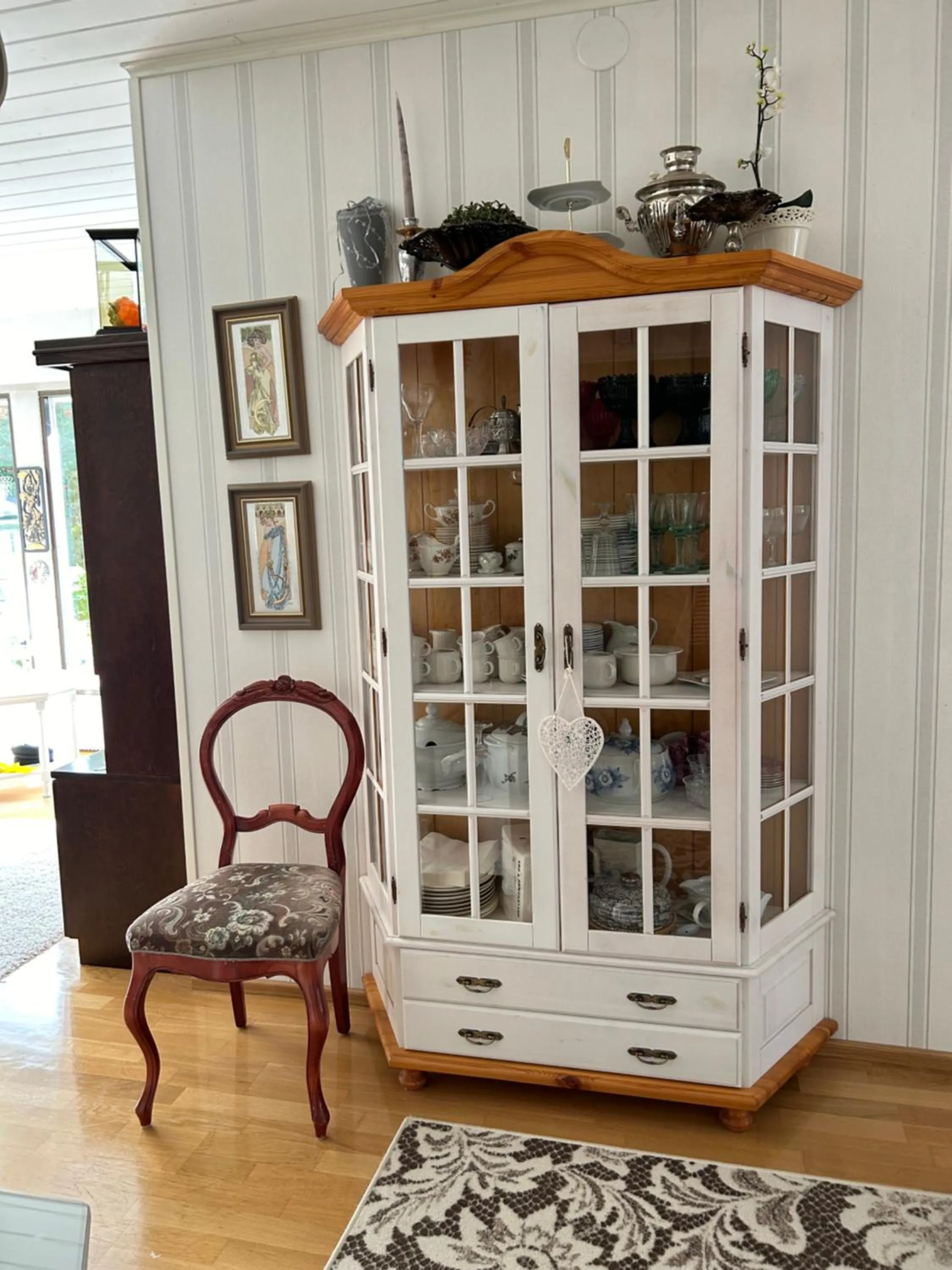 Kitchen or kitchenette in Aurora- Center 2