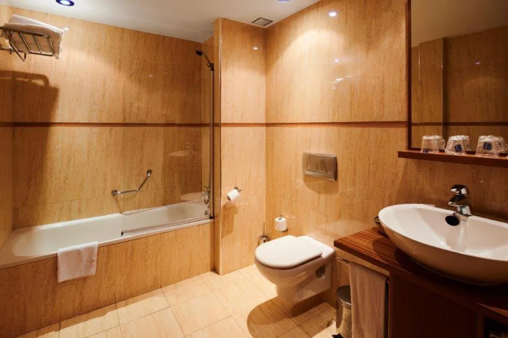 Bath in Ramblas Vendrell