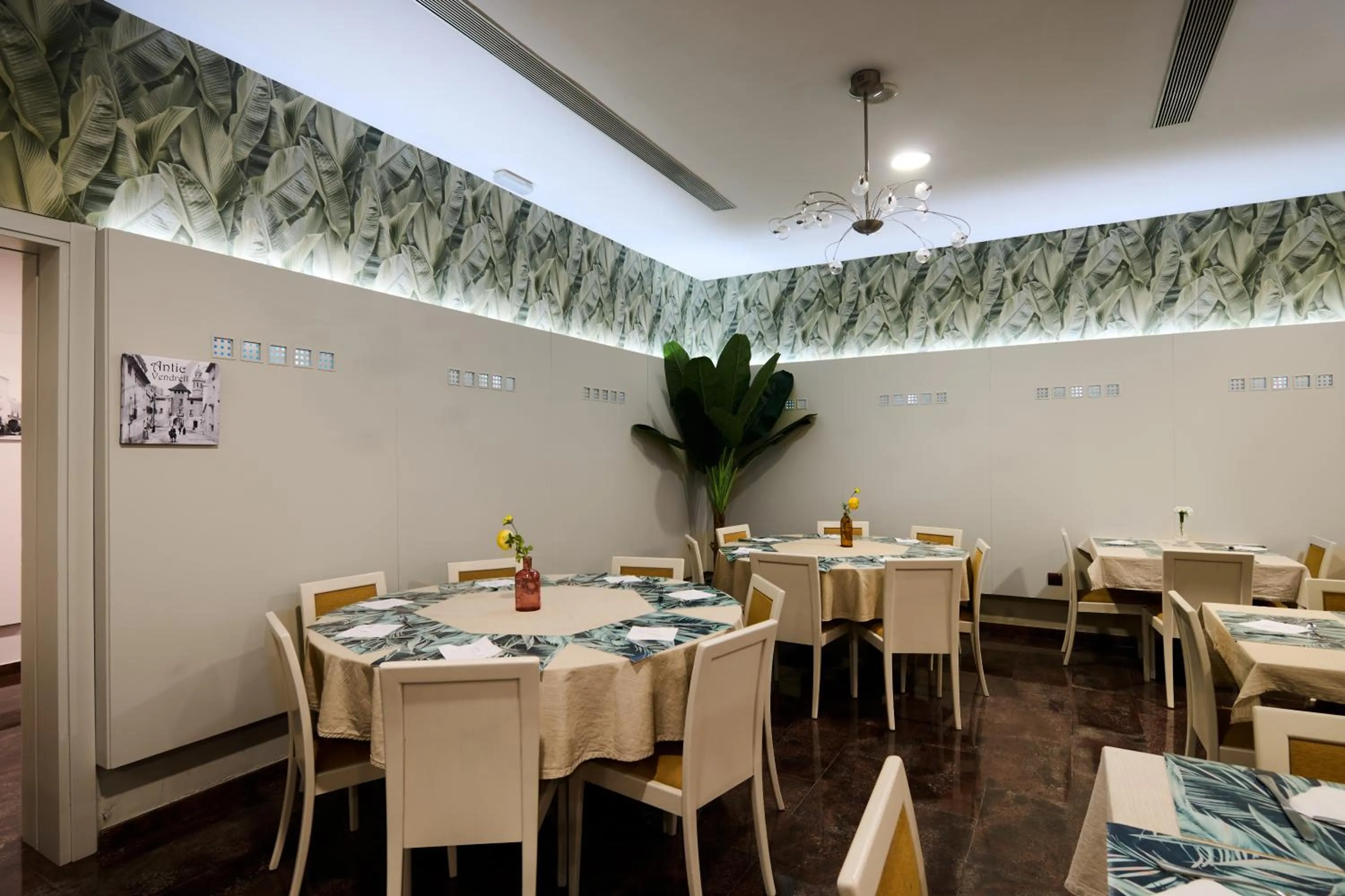 Restaurant/places to eat in Ramblas Vendrell