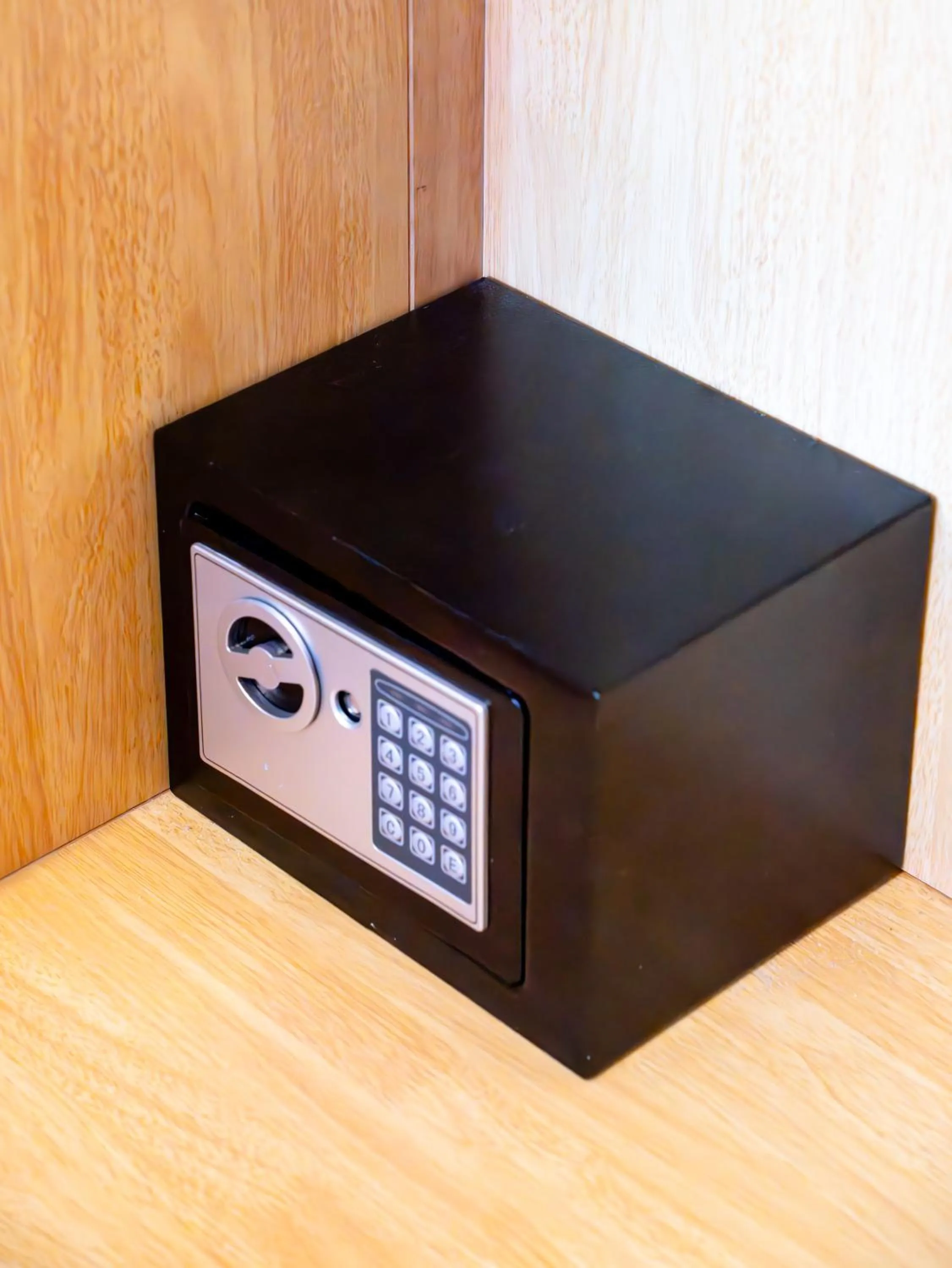 safe in Ahola Thoddoo, Maldives