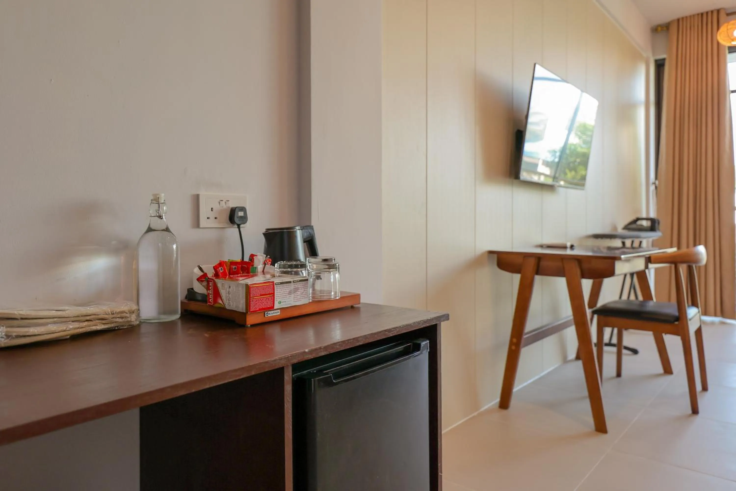 TV and multimedia in Ahola Thoddoo, Maldives