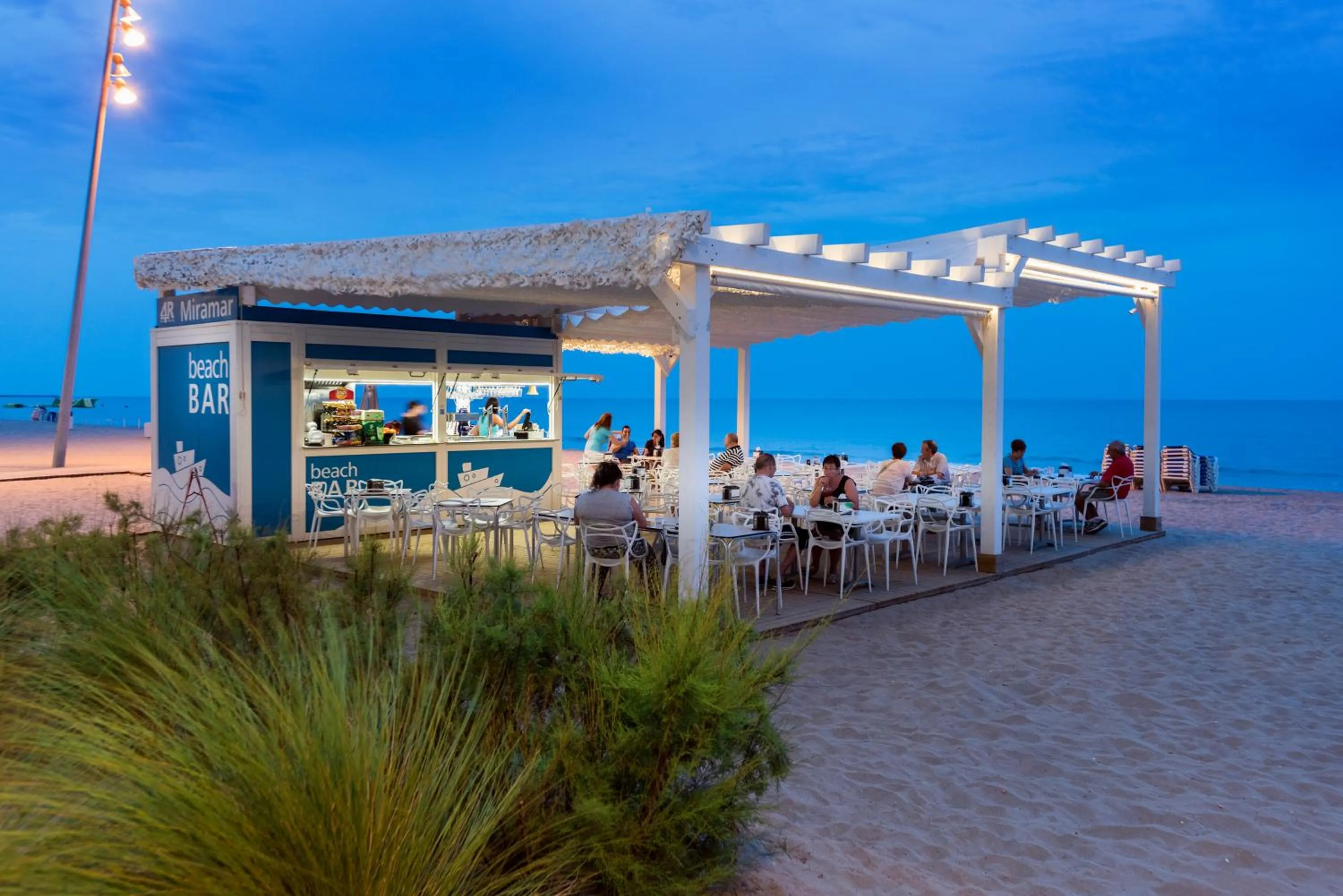 Lounge or bar in 4R Miramar Calafell