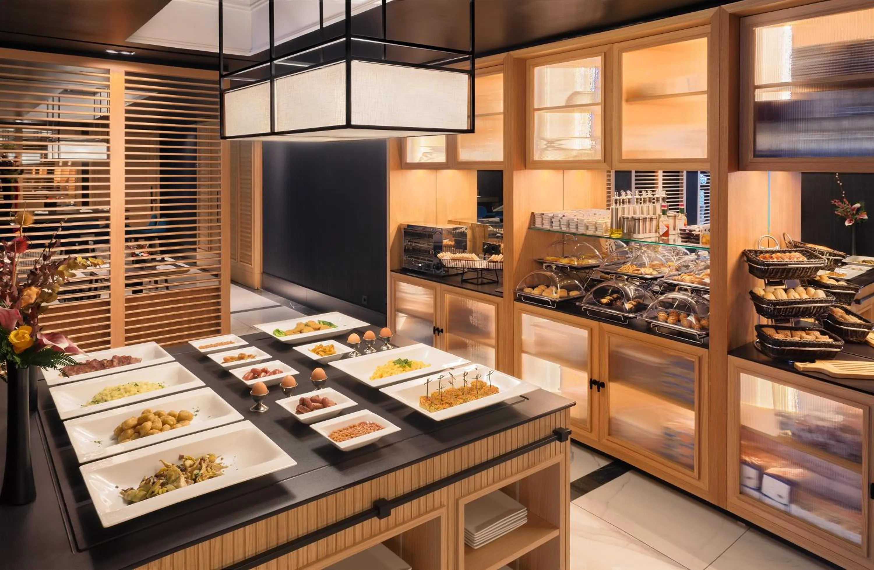 Buffet breakfast in Francisco I Boutique