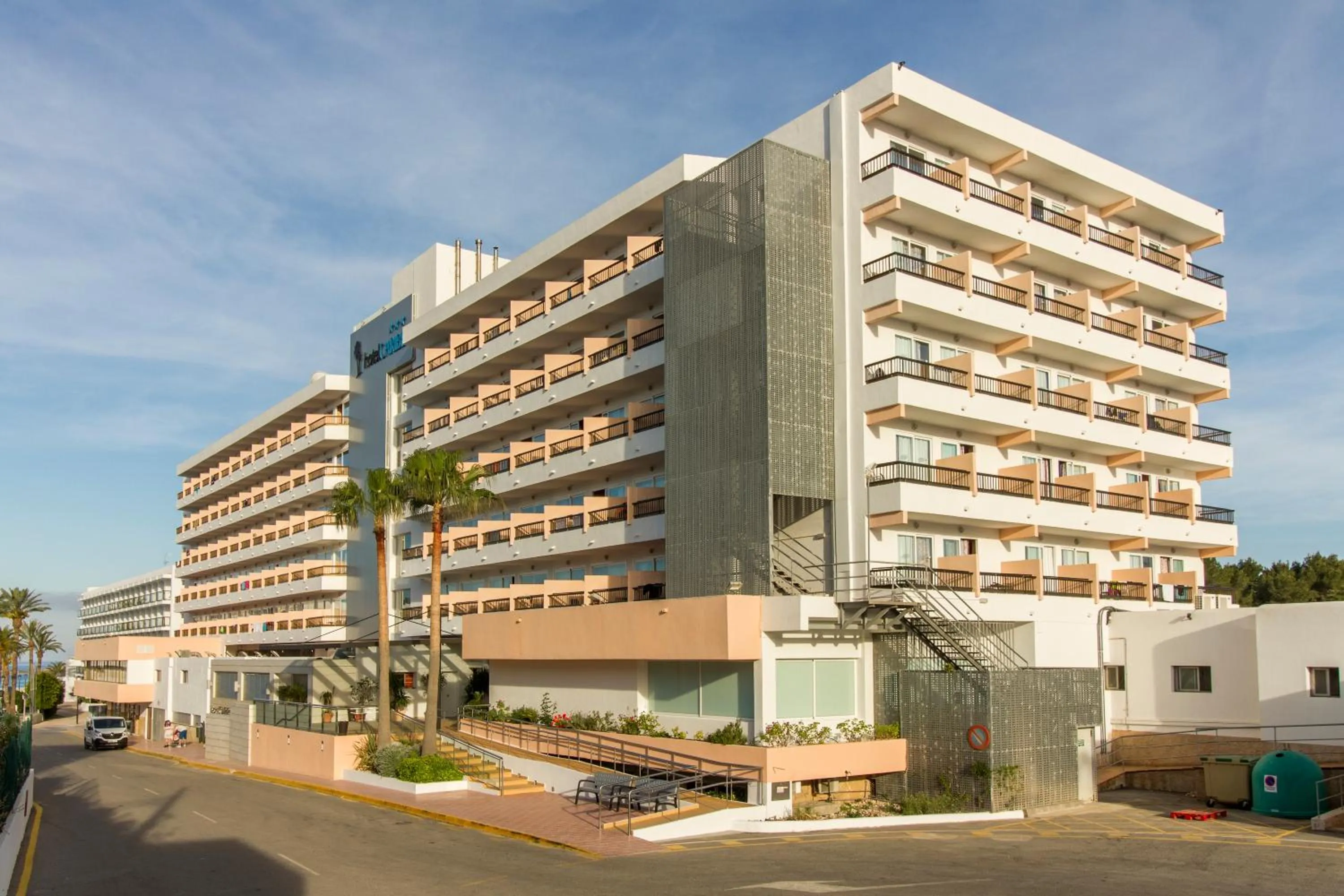 Property building in Hotel Caribe