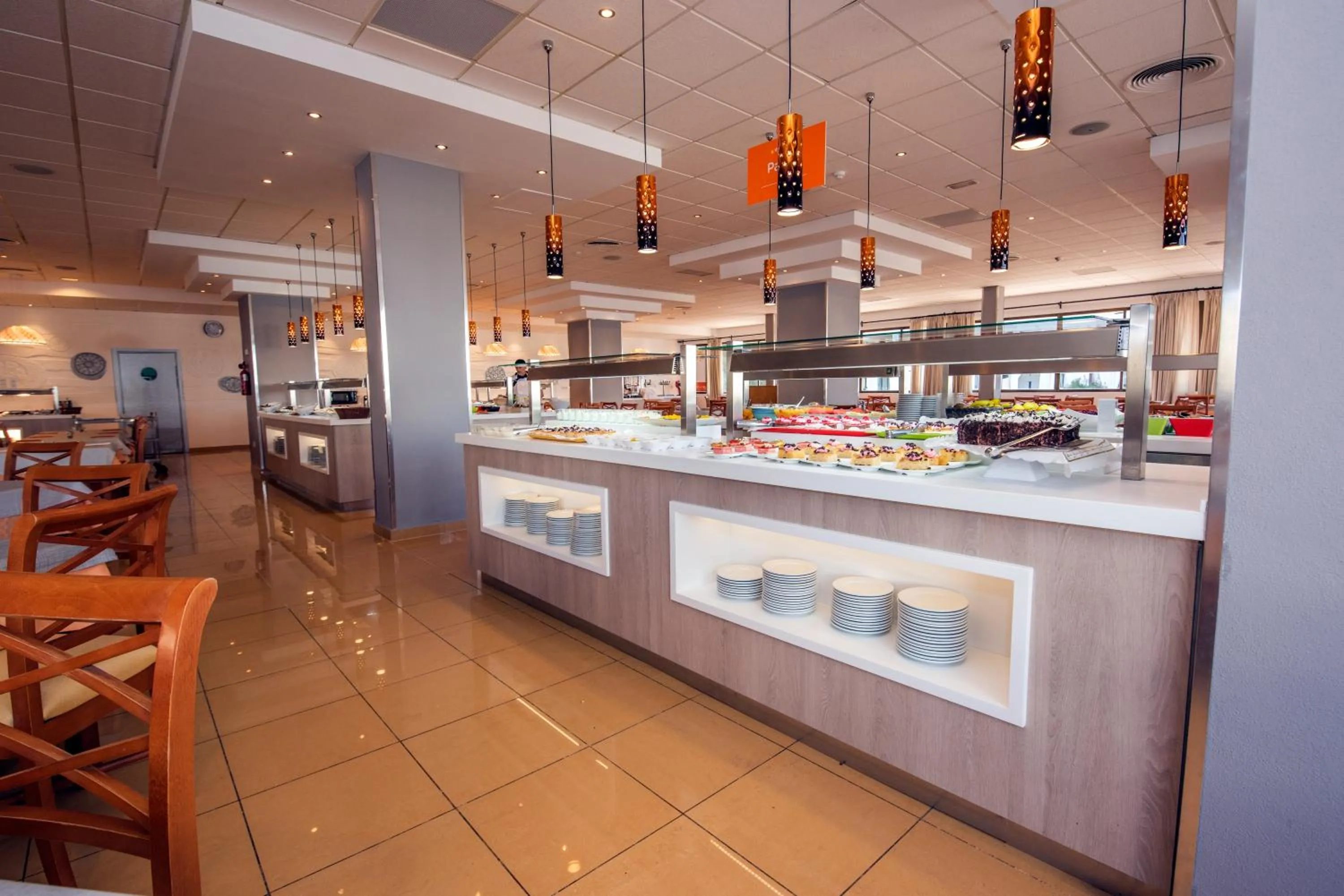 Restaurant/places to eat in Hotel Caribe